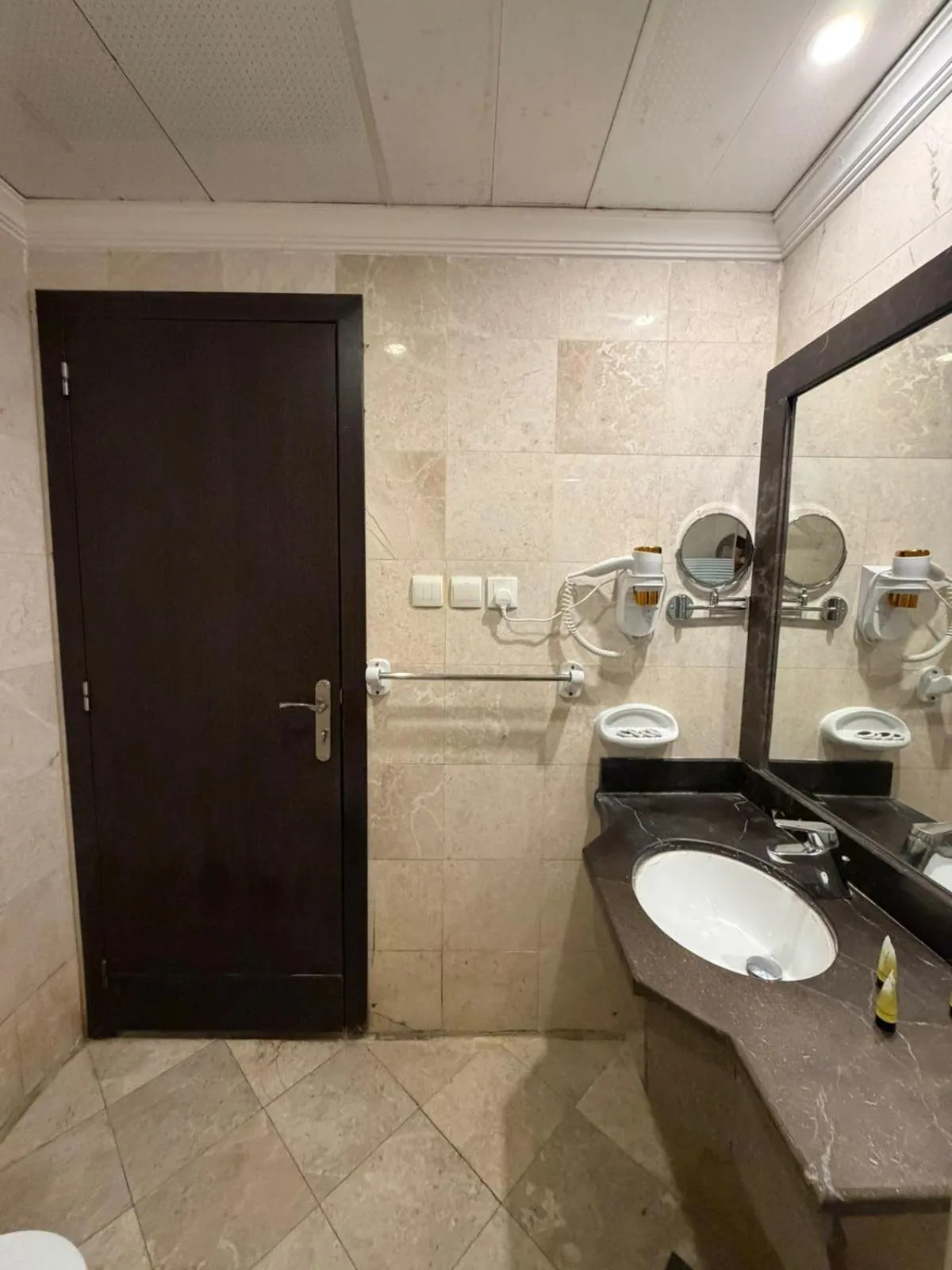 Toilet in Miaad Al Majd Hotel