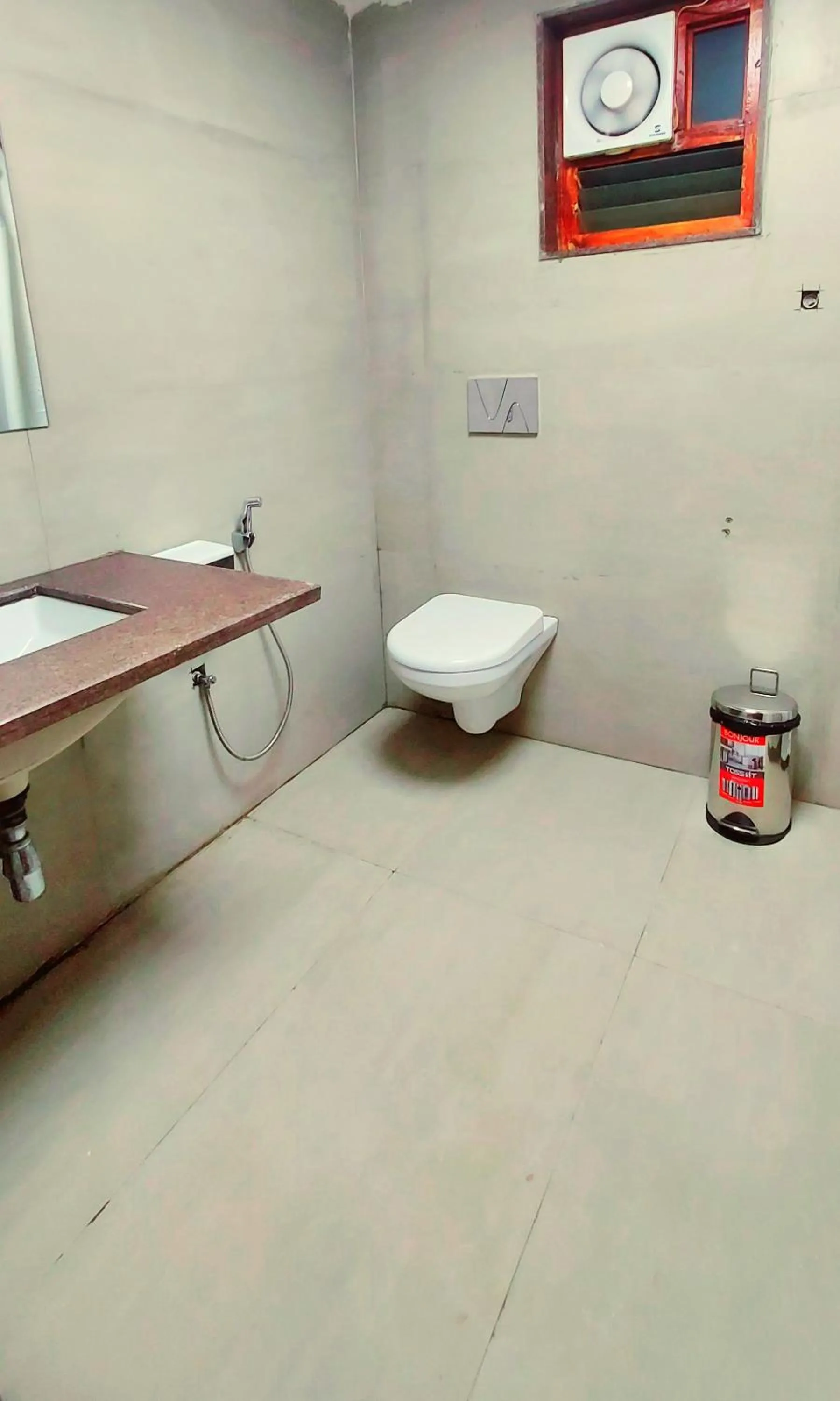 Bathroom in Hotel Ananda Kashi