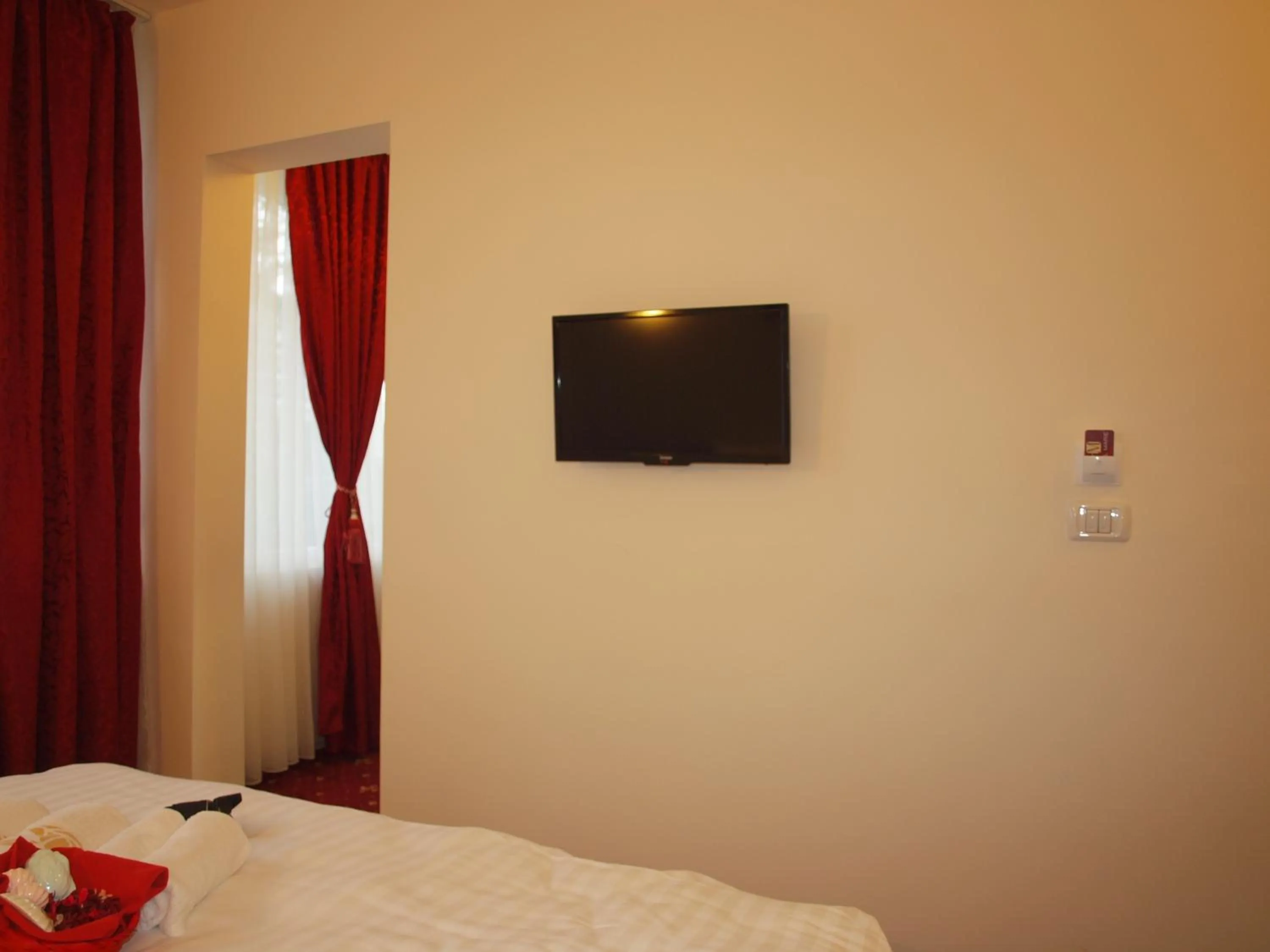 TV and multimedia, Bed in Hotel Marie