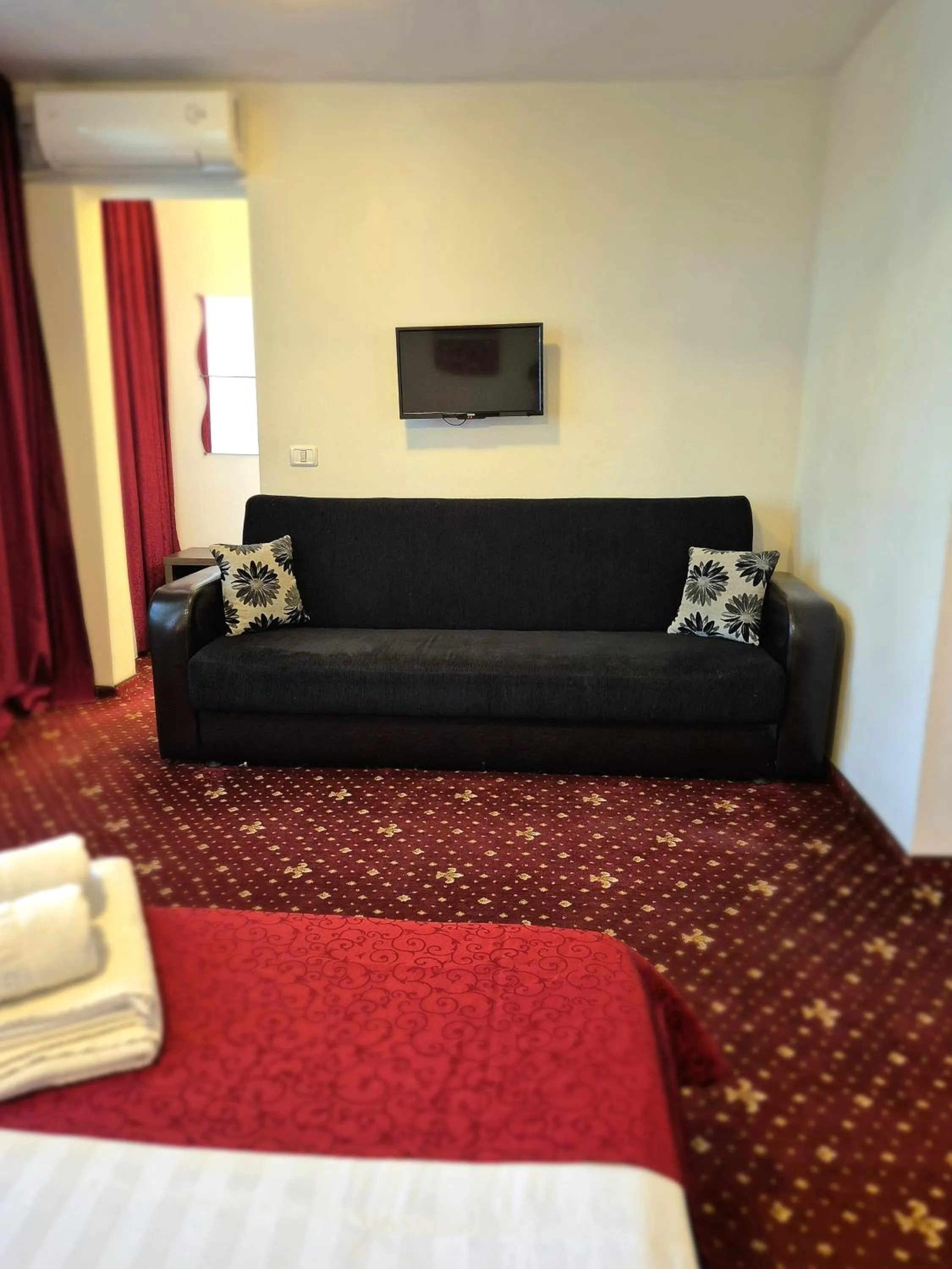 TV and multimedia, Bed in Hotel Marie