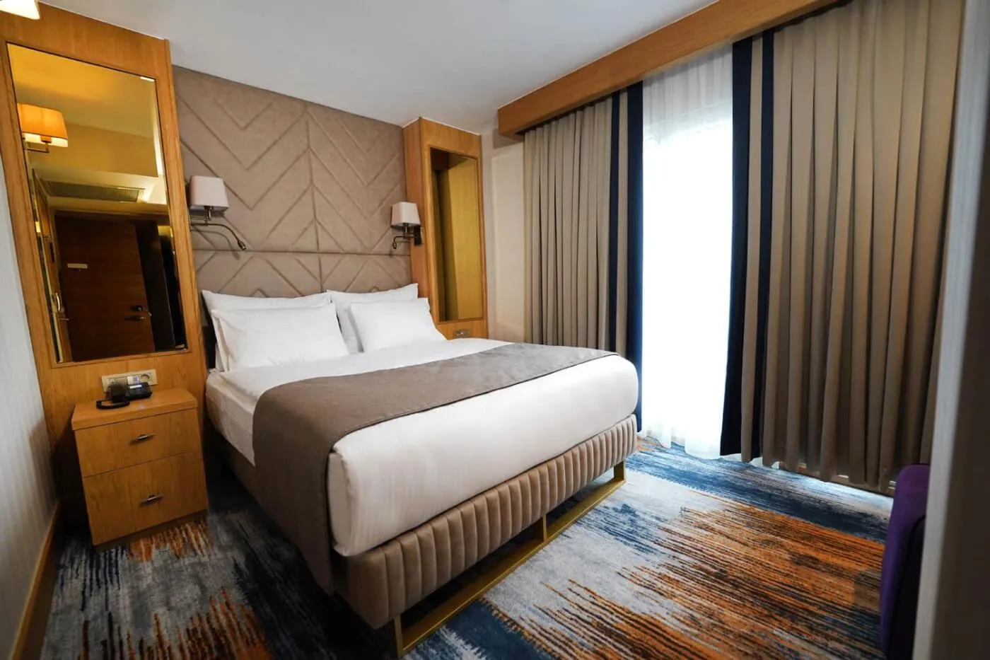 Bedroom, Bed in Days Inn by Wyndham Istanbul Bomonti