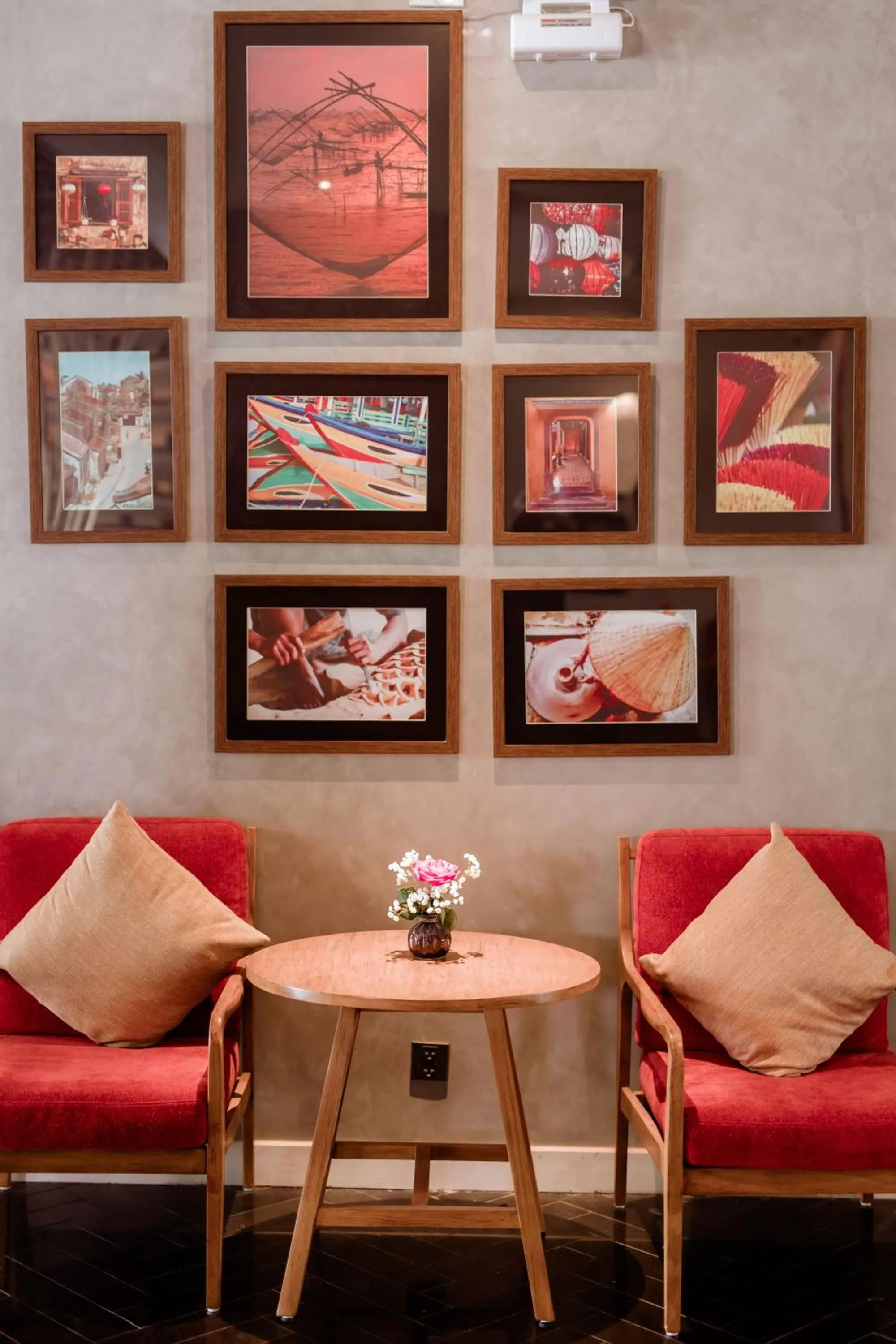 concierge in Little Gem. An Eco-Friendly Boutique Hotel & Spa