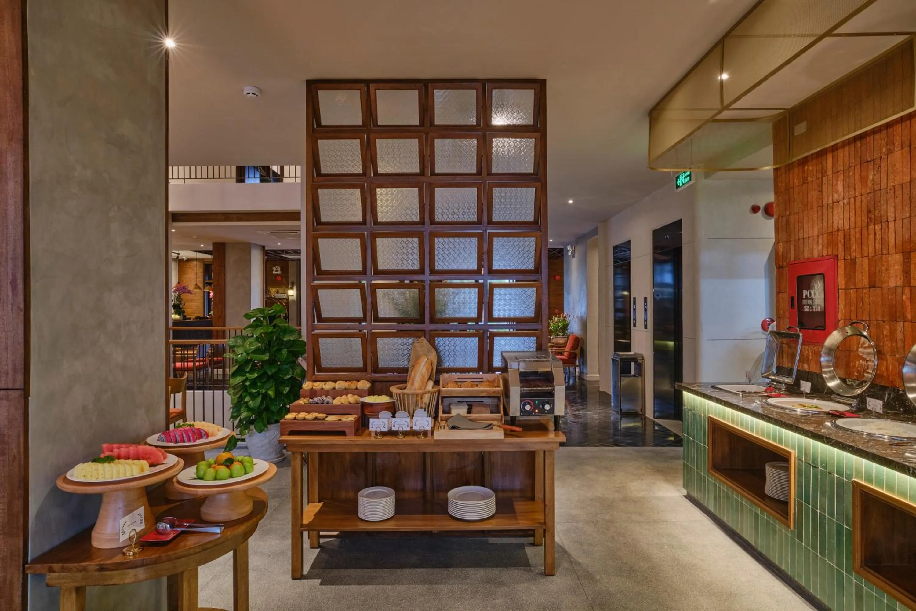 Restaurant/places to eat in Little Gem. An Eco-Friendly Boutique Hotel & Spa