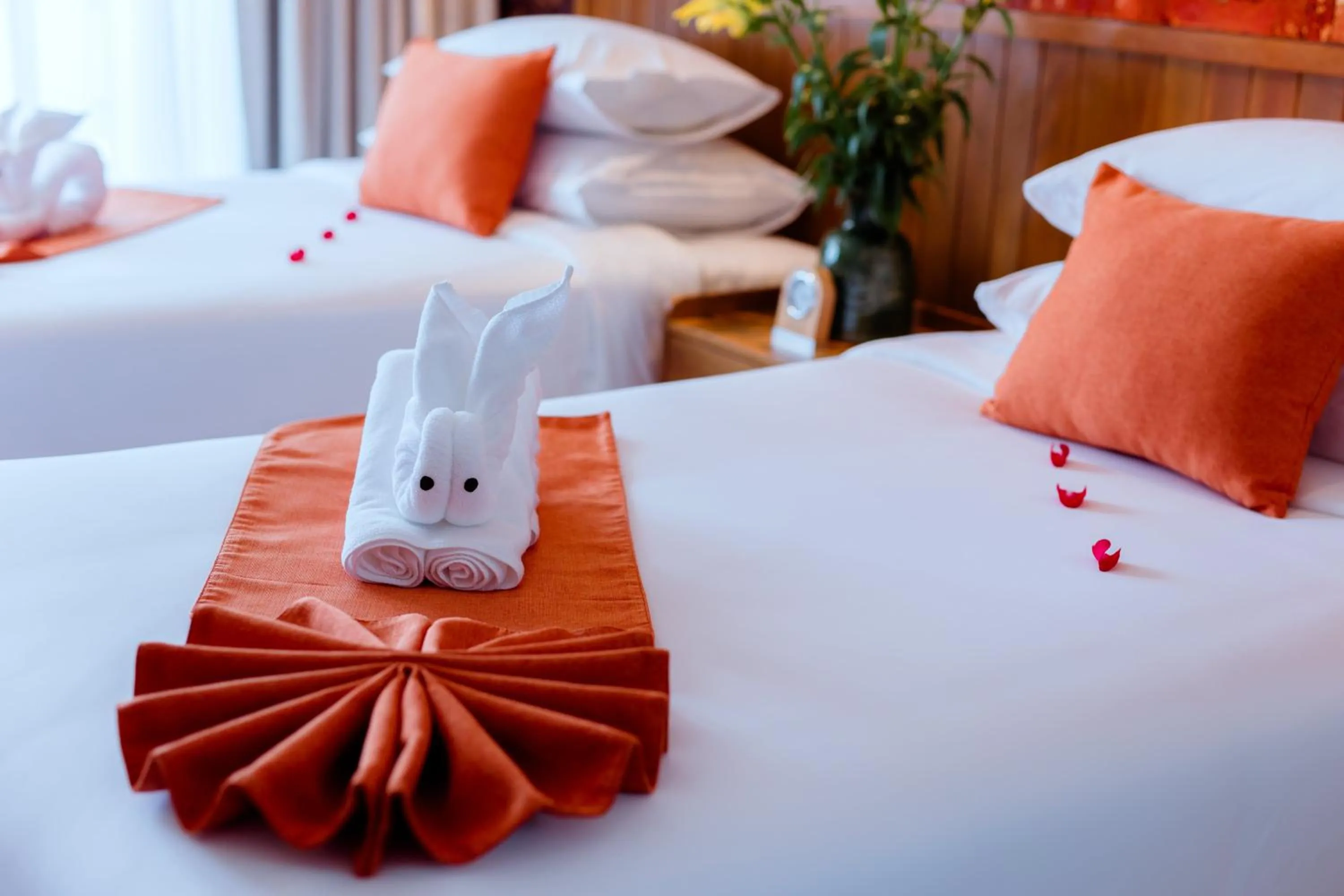 Photo of the whole room, Bed in Little Gem. An Eco-Friendly Boutique Hotel & Spa