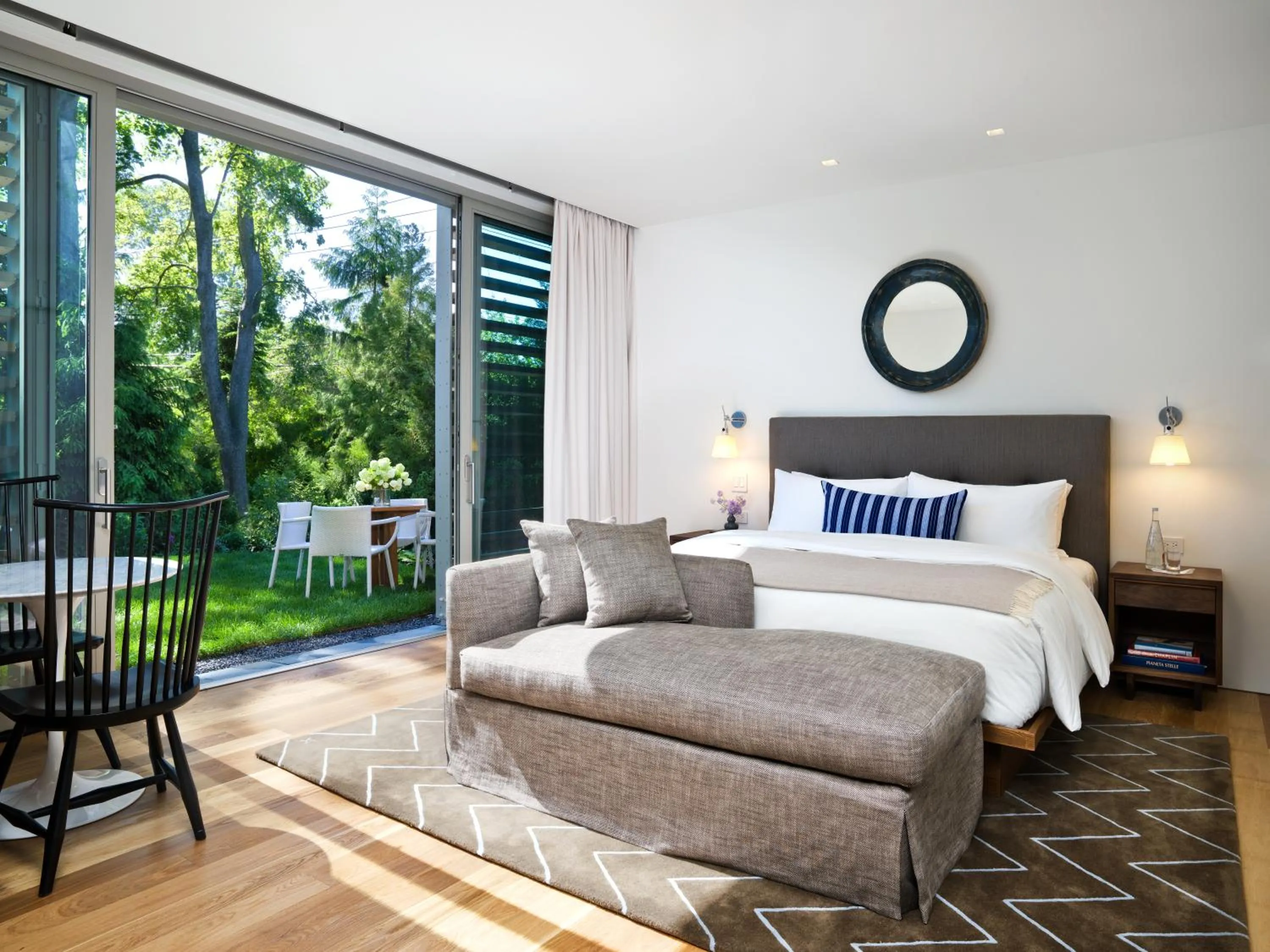 Bedroom, Bed in Topping Rose House
