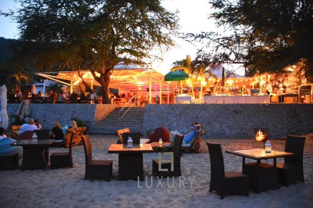 Unique Pool Villa with 5 Bedrooms and Sea View PM-C1