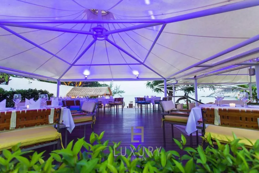 Unique Pool Villa with 5 Bedrooms and Sea View PM-C1