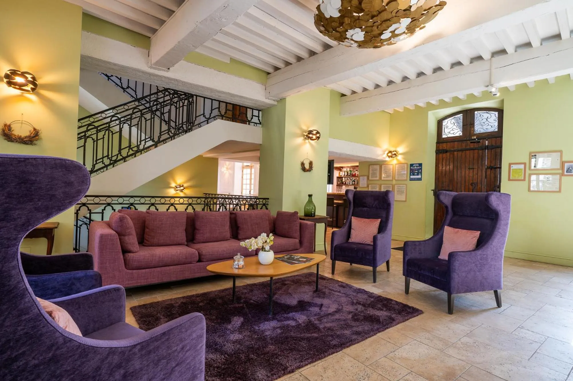 Living room in Moulin de Vernègues Hôtel & Spa