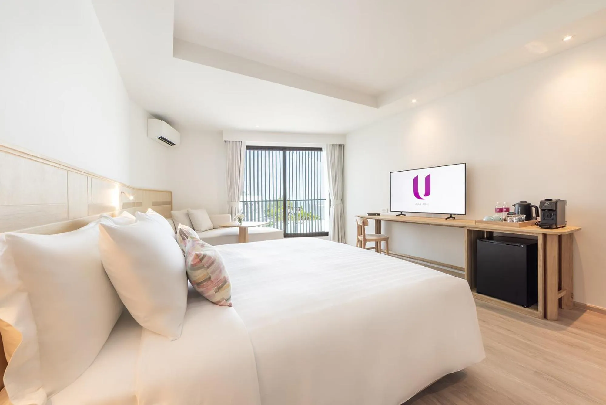 Bedroom, Bed in U Hua Hin