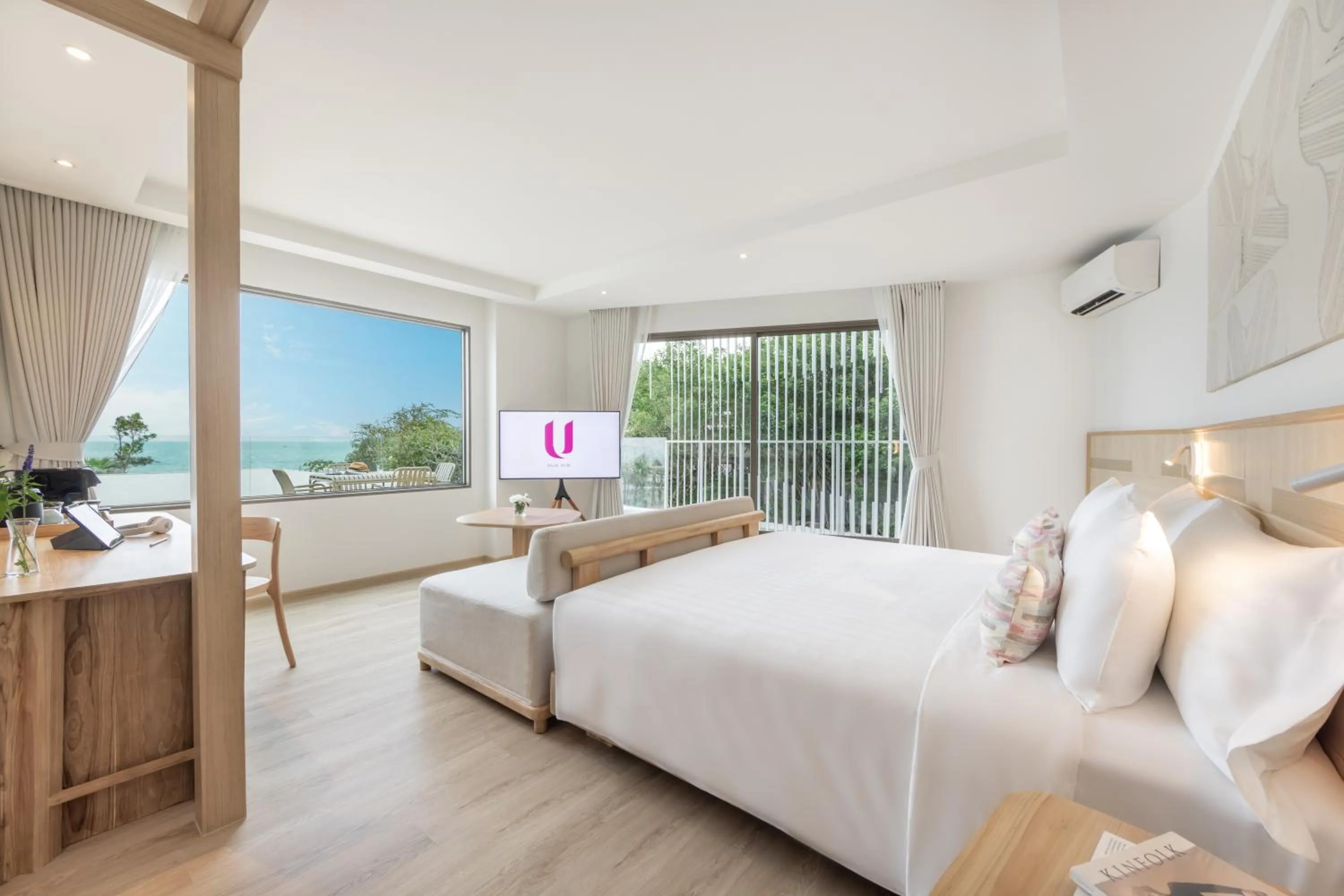 Bed in U Hua Hin