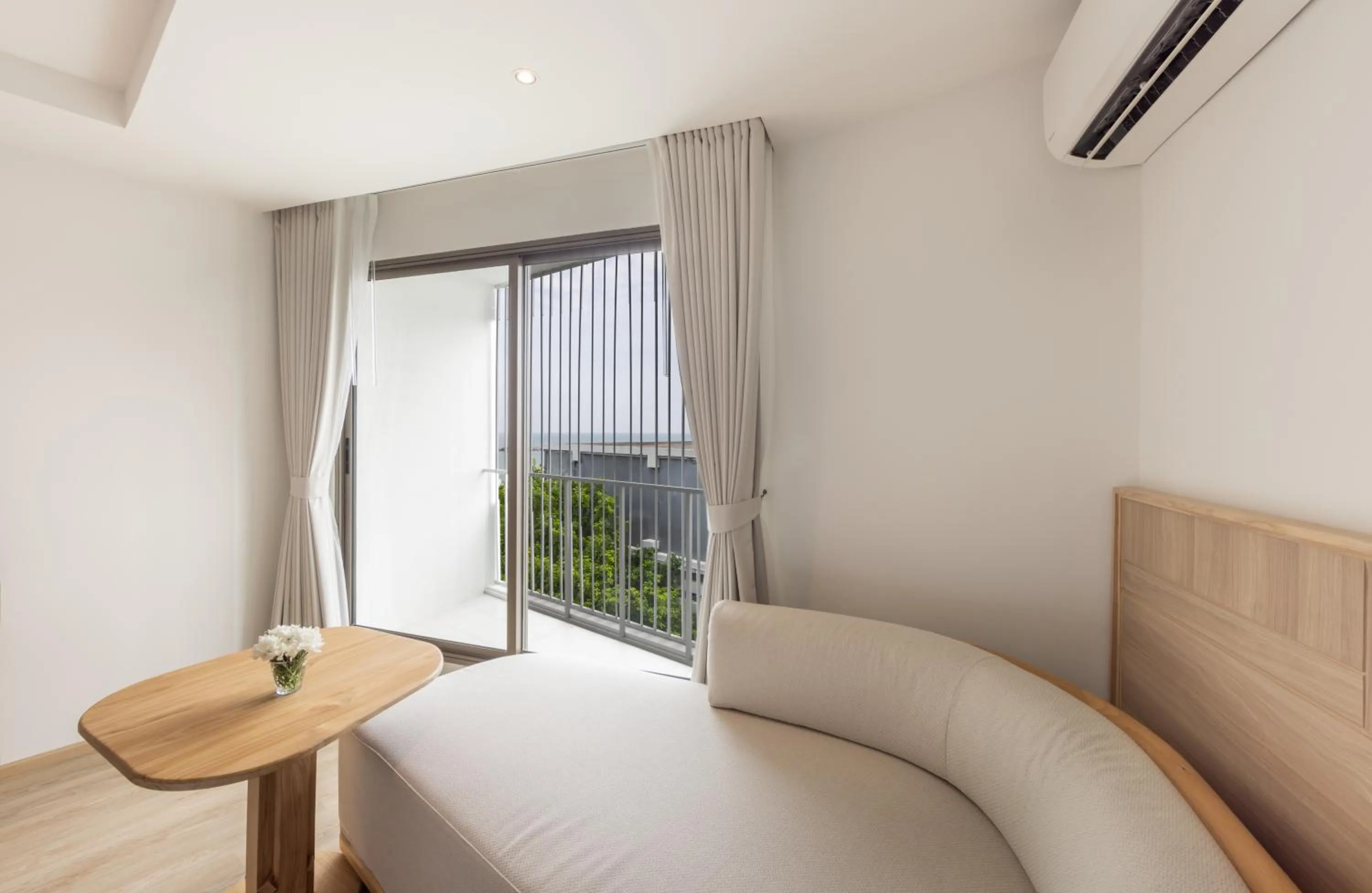 Seating area, Bed in U Hua Hin