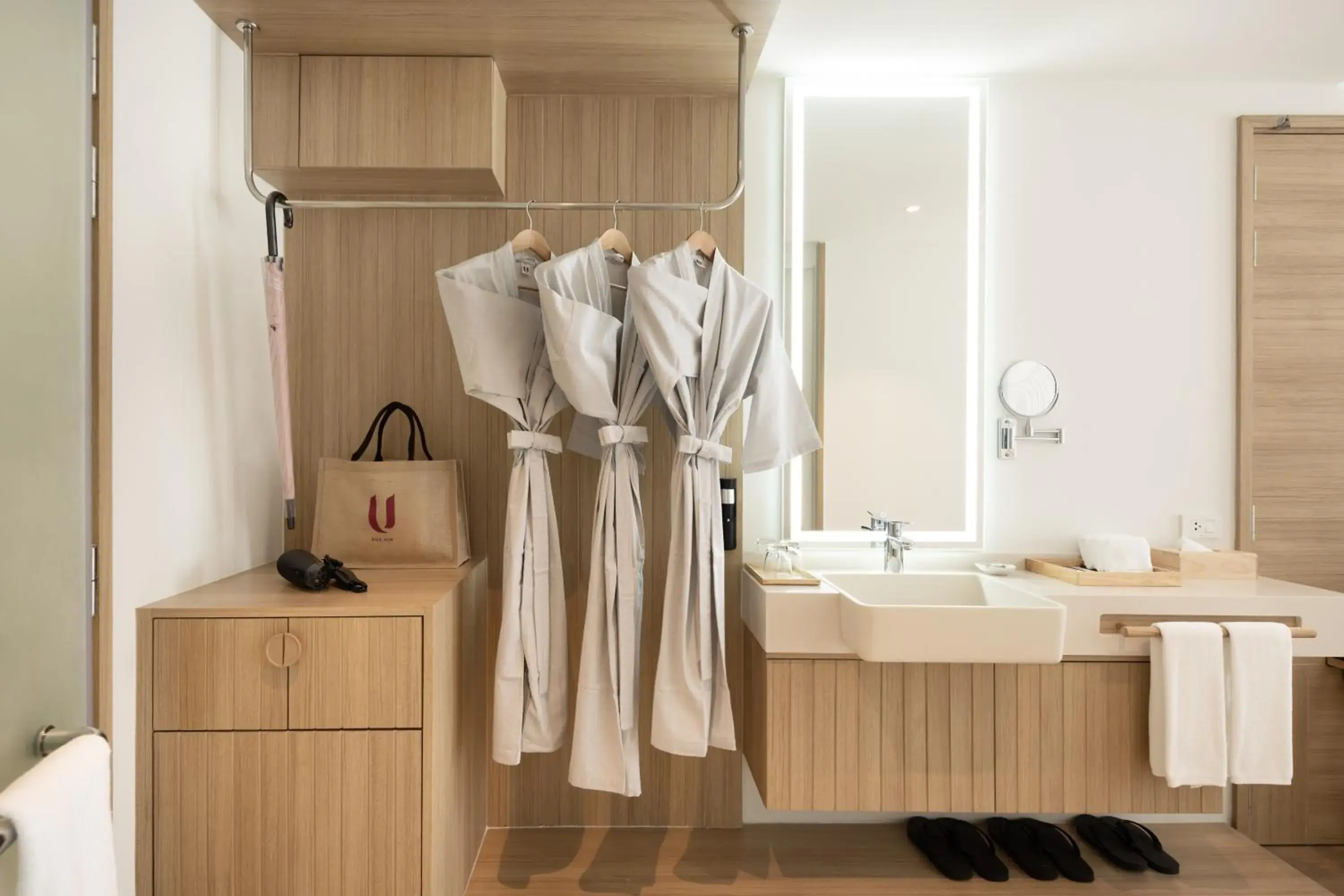 Superior Triple Room (24 Hours Use of Room) in U Hua Hin Superior Triple Room (24 Hours Use of Room) in U Hua Hin