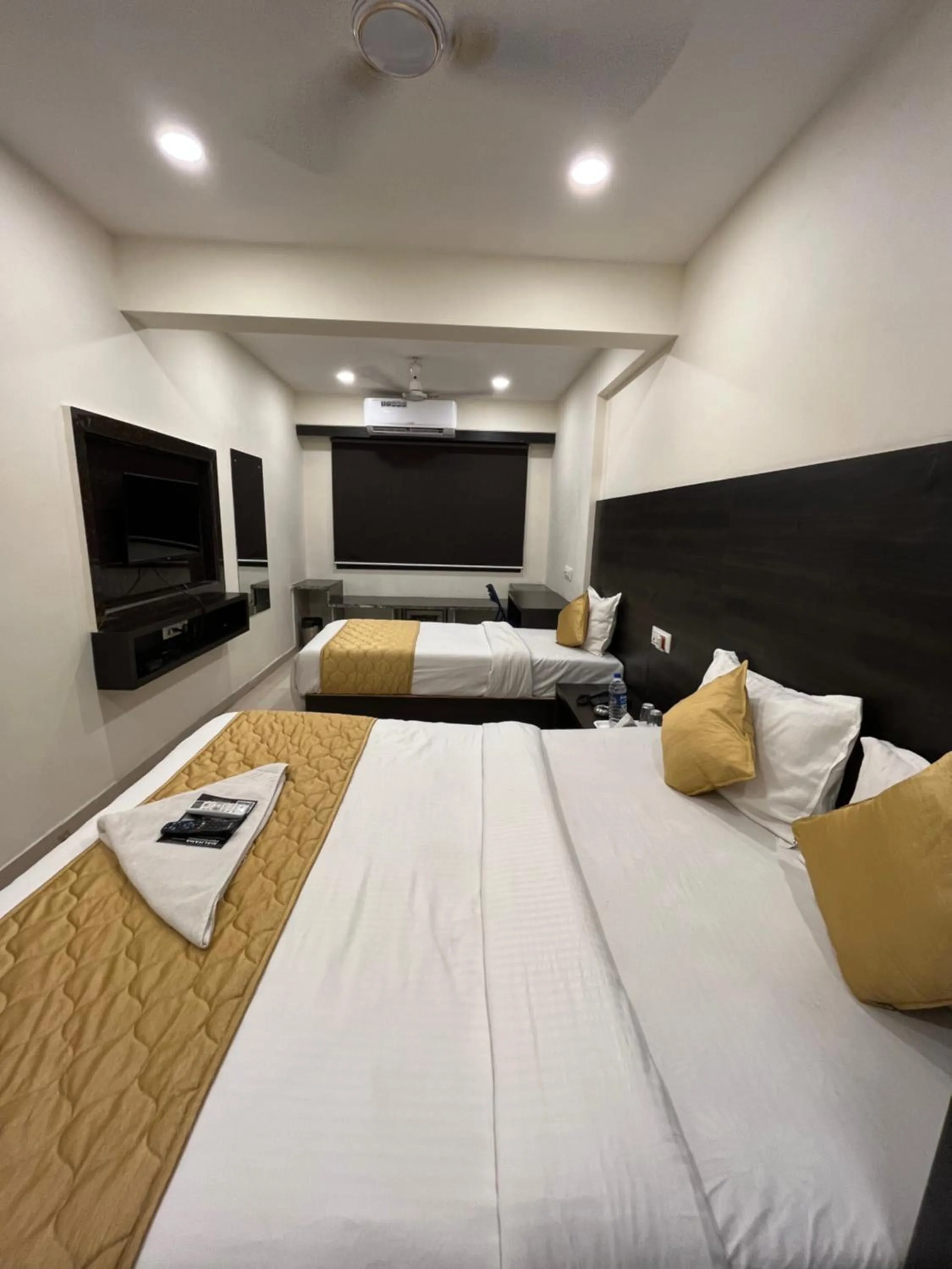 Wind Flower Regency - Near Kokilaben Hospital