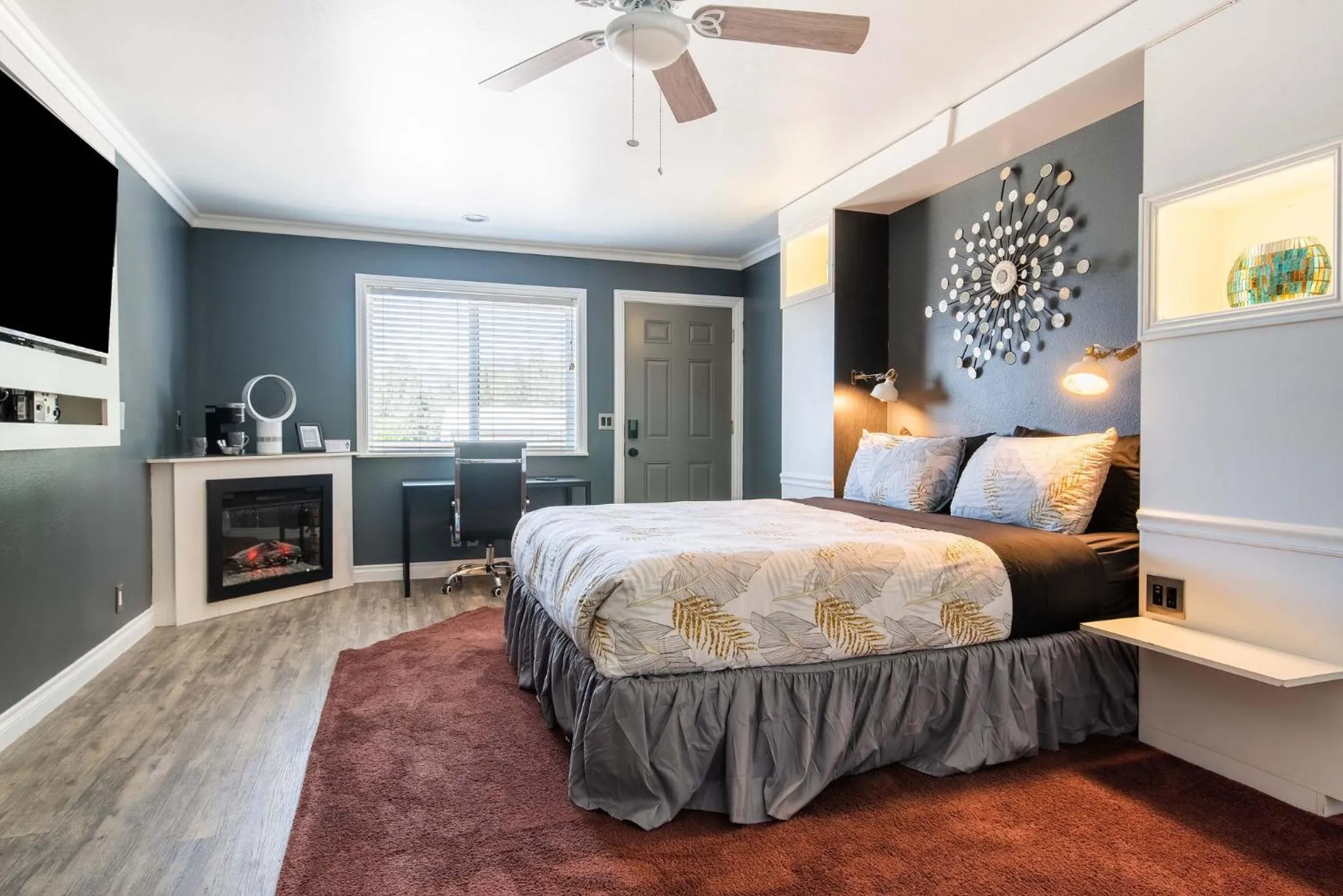 Bed in Big Bear Spa Suites