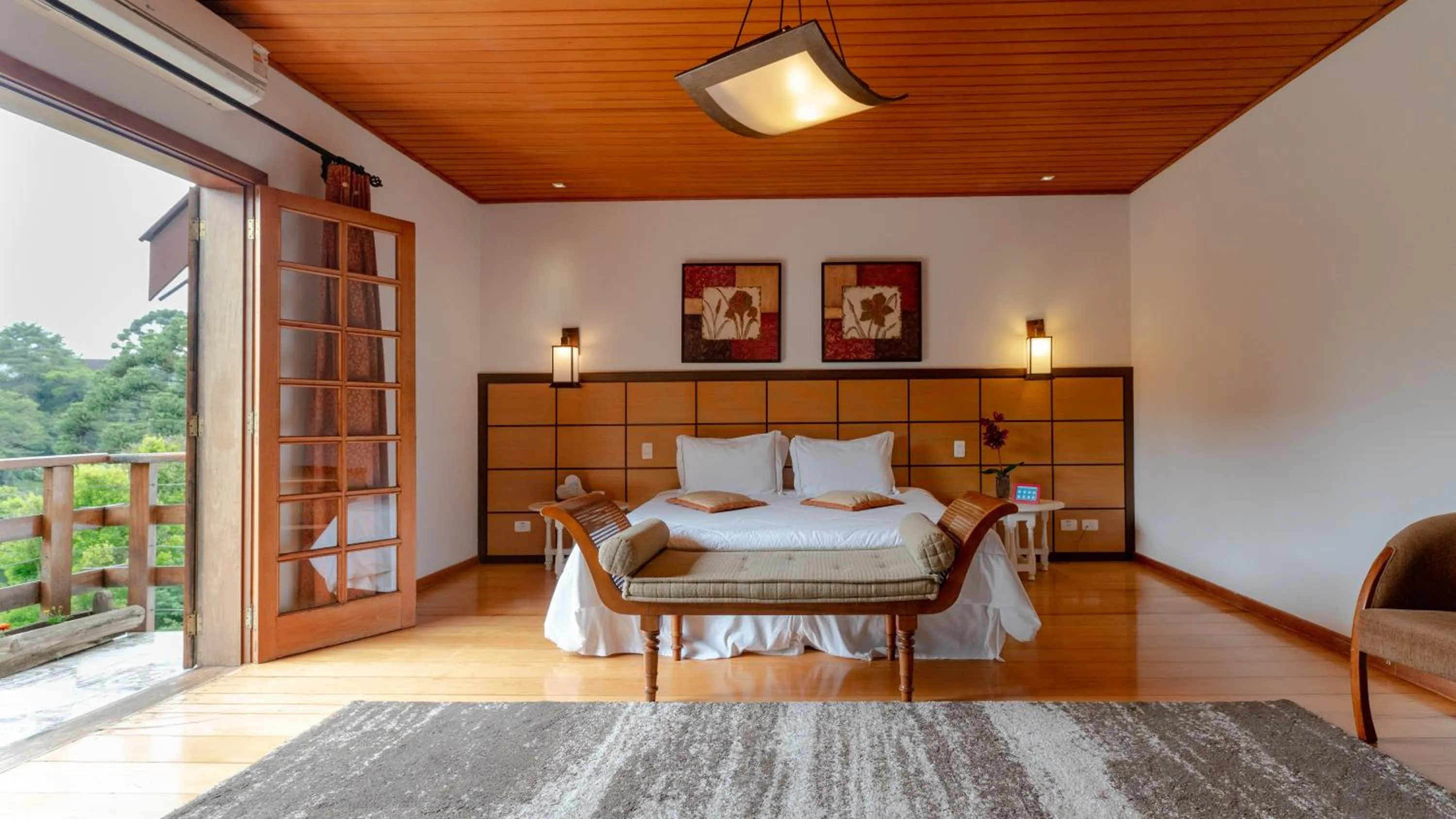 Bedroom, Bed in Pousada Apple House Campos do Jordao