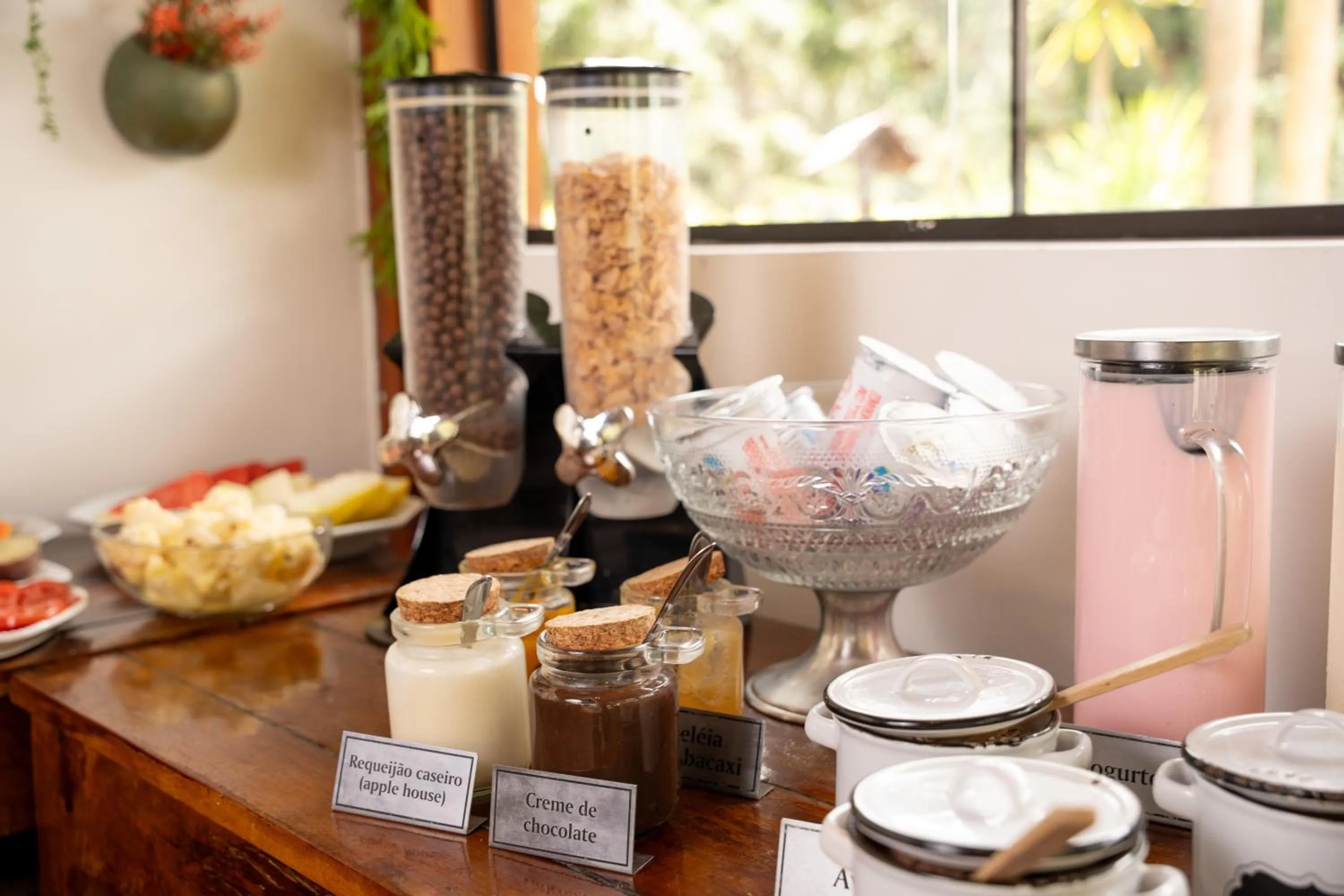 Breakfast in Pousada Apple House Campos do Jordao