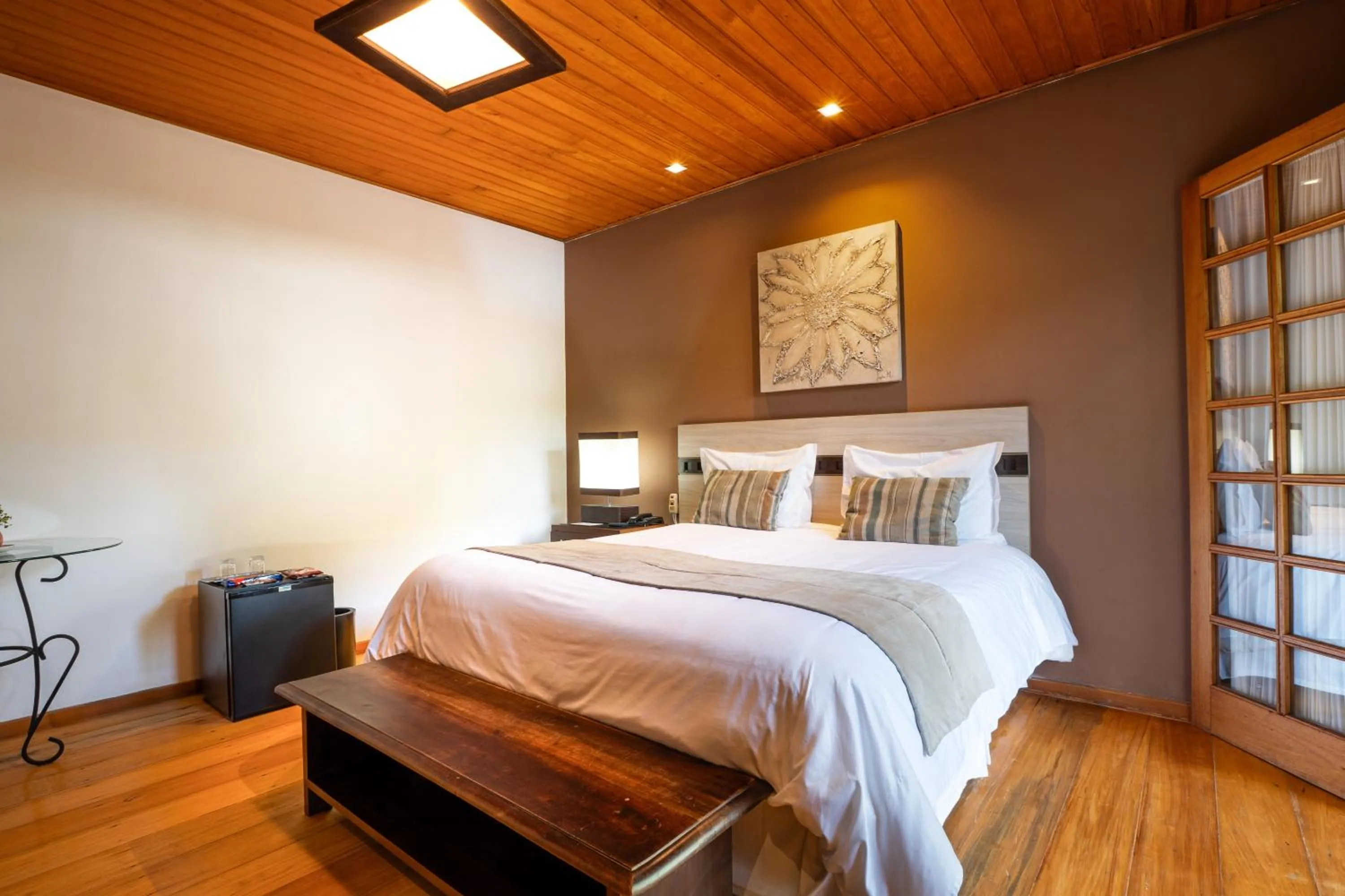 Bedroom, Bed in Pousada Apple House Campos do Jordao