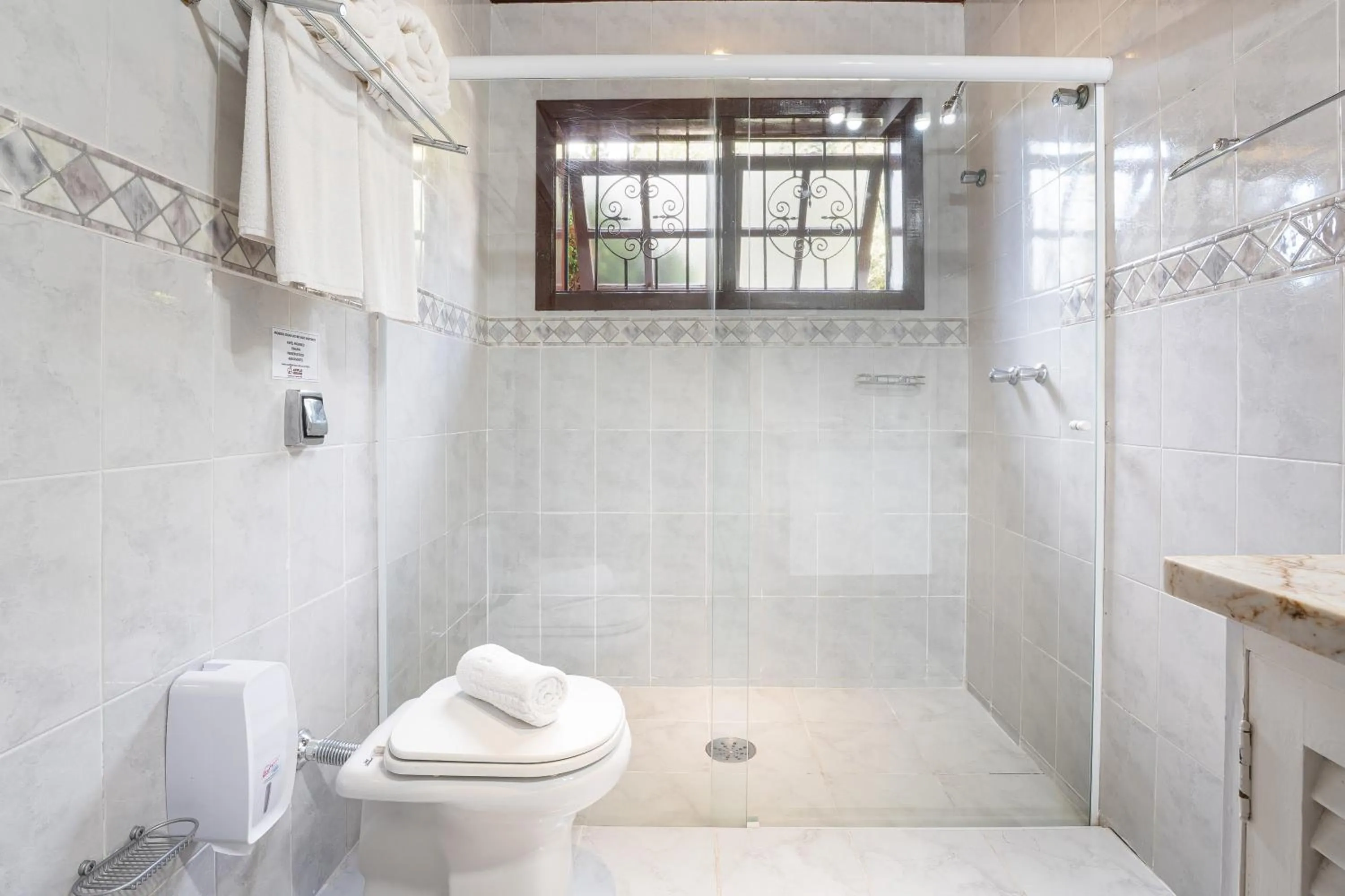 Bathroom in Pousada Apple House Campos do Jordao