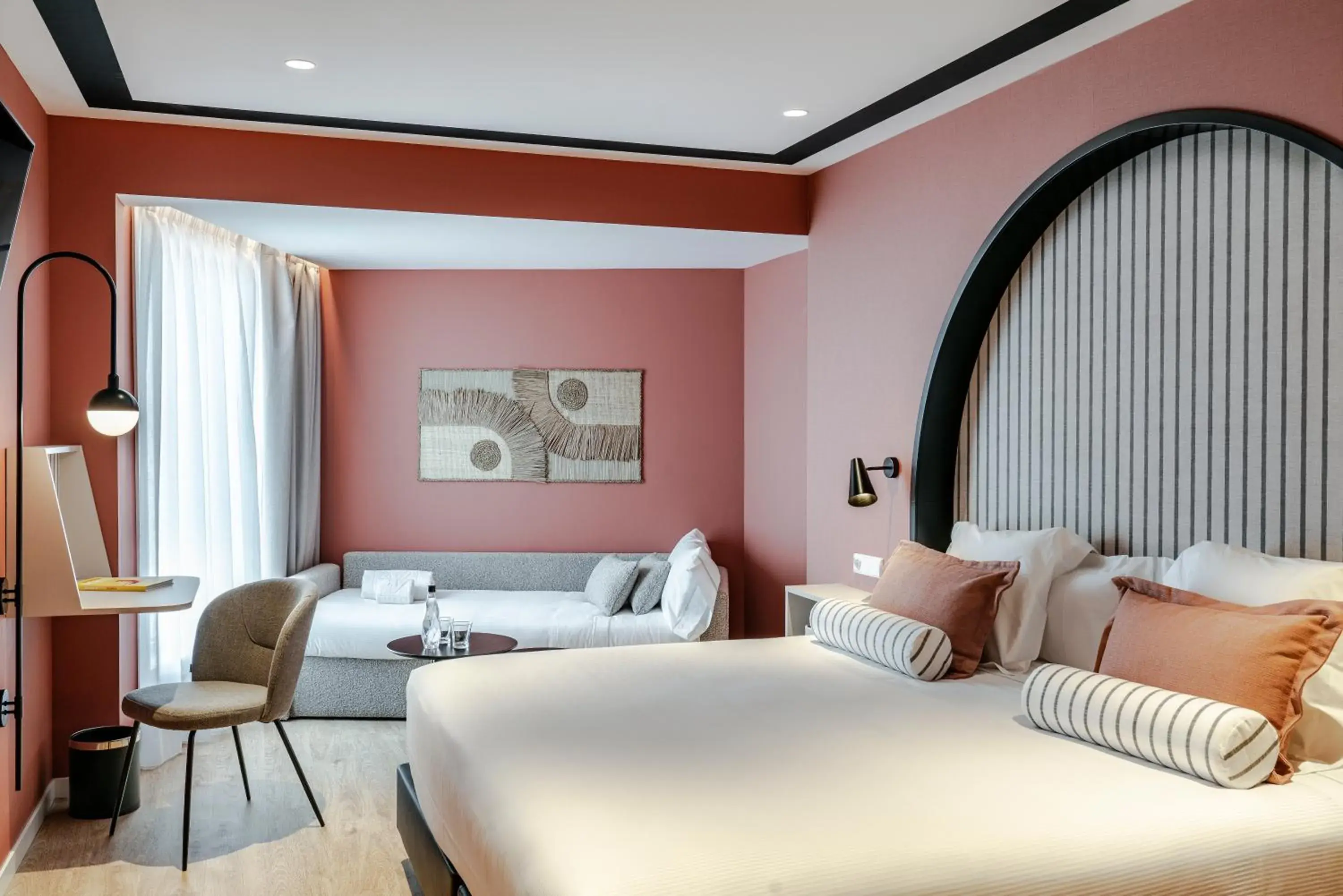 Double Room with Sofa Bed in Vincci Bonjardim Double Room with Sofa Bed in Vincci Bonjardim