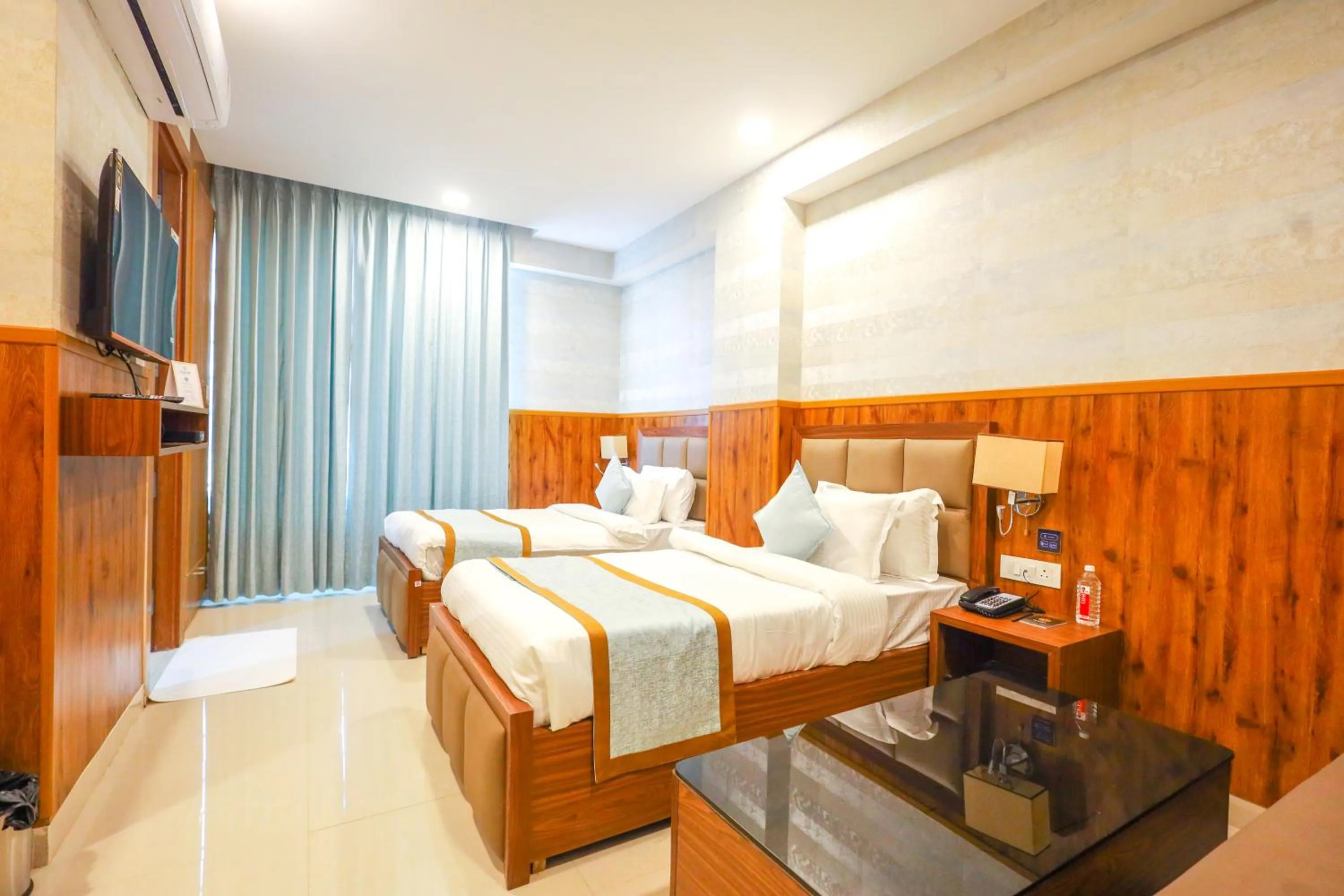 Bed in Clay Inn Hotel, Sohna Road, Sector 49, Gurugram