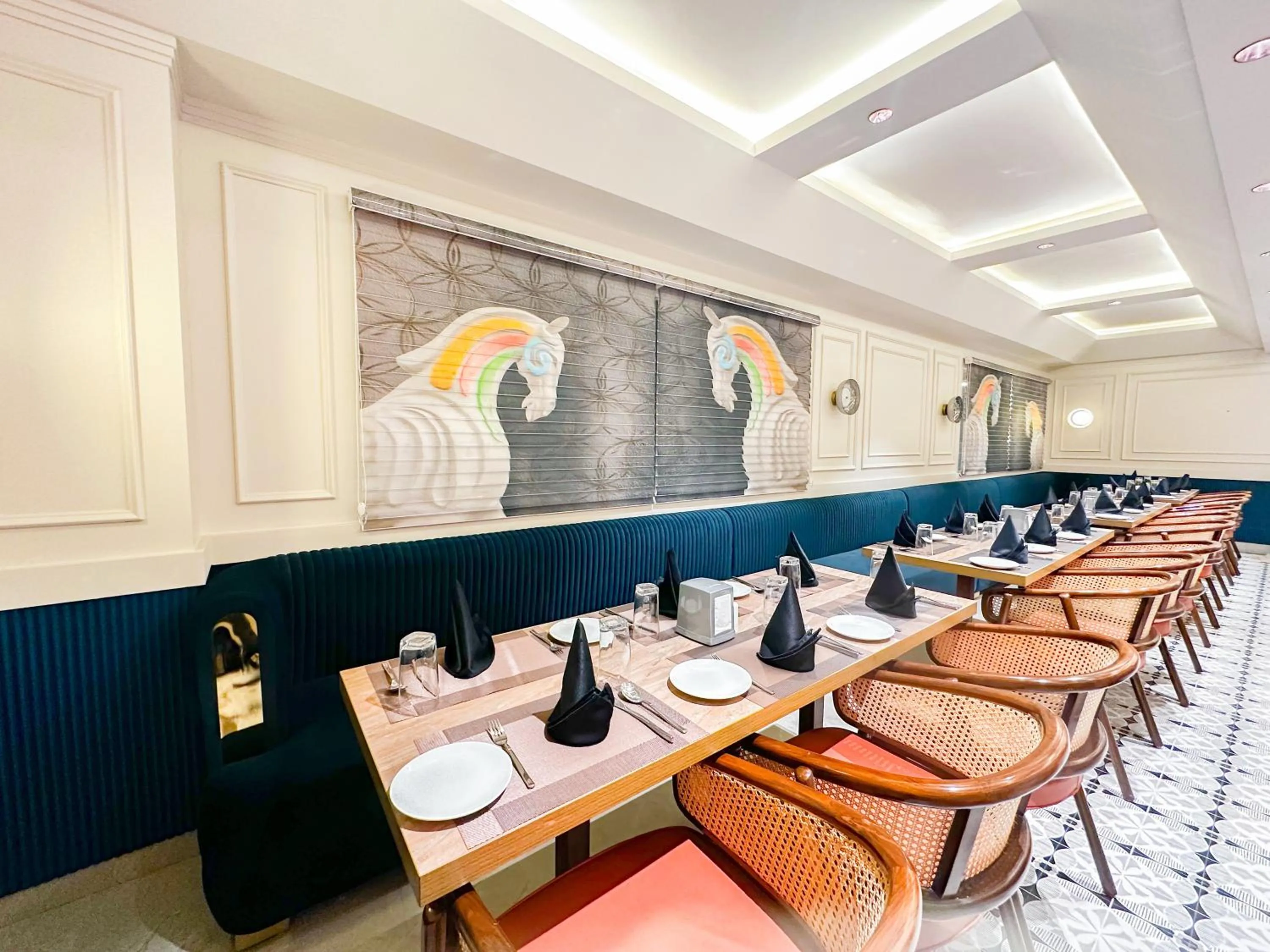 Restaurant/places to eat in Clay Inn Hotel, Sohna Road, Sector 49, Gurugram