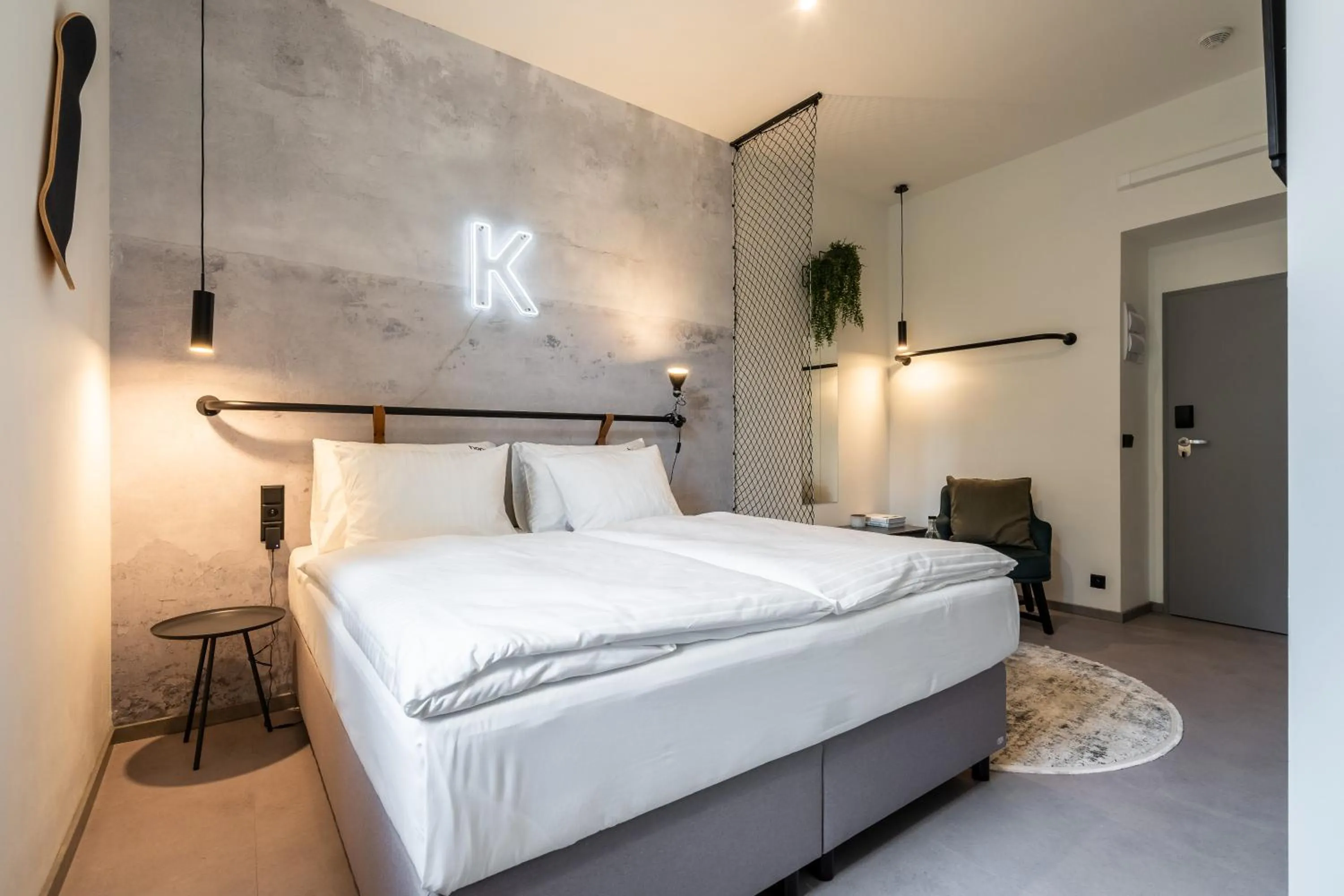 Bed in HONEST Karlin