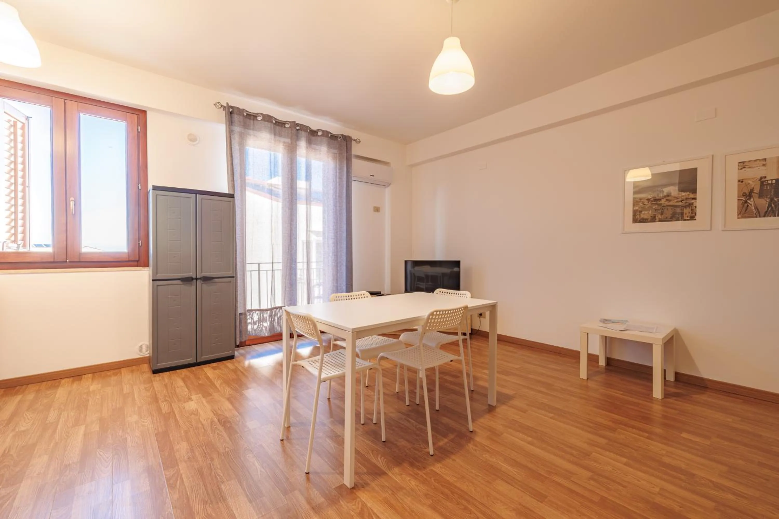 Living room in Marina di Petrolo Apartments