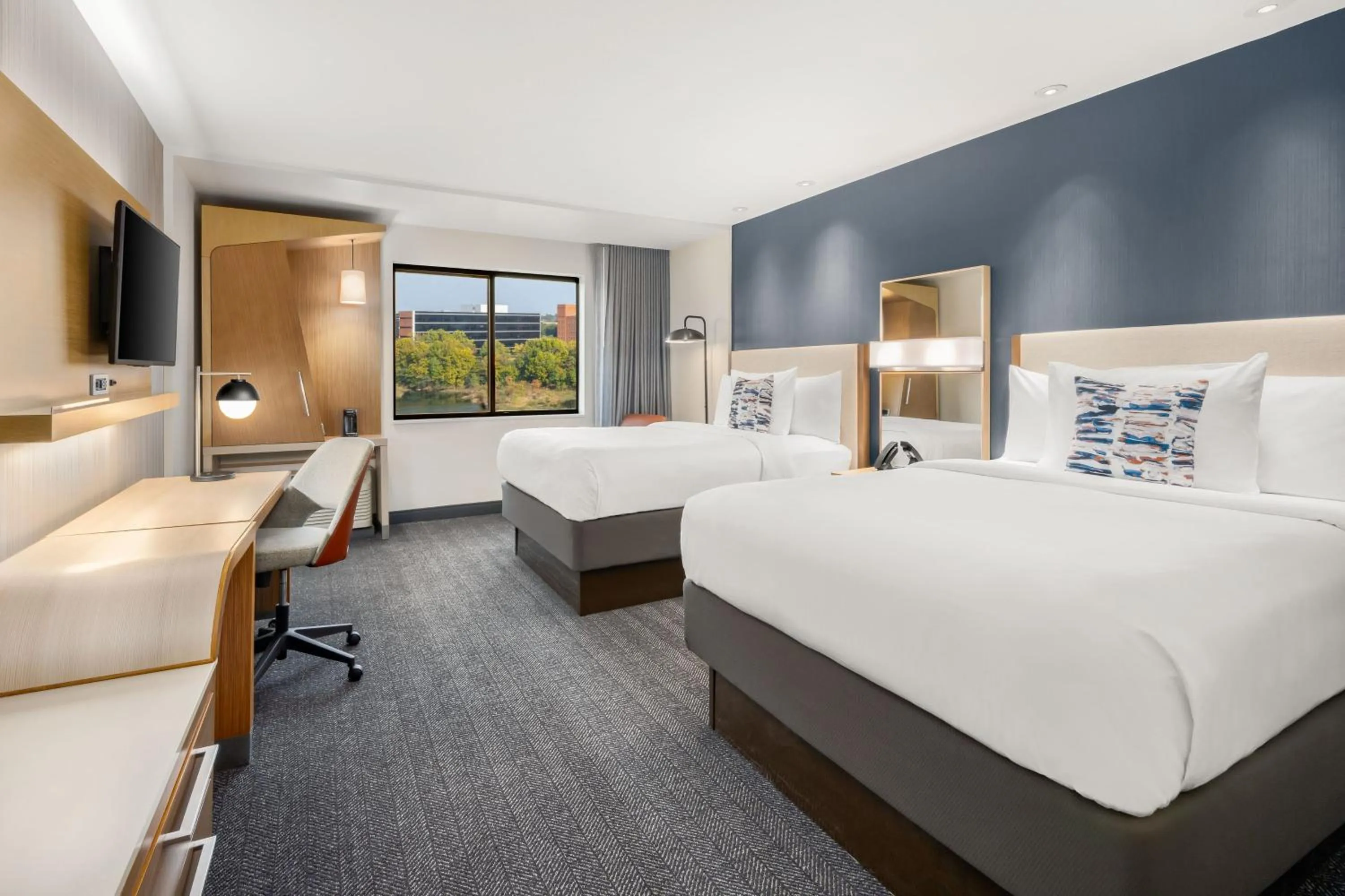 Photo of the whole room, Bed in Courtyard by Marriott Columbus Phenix City