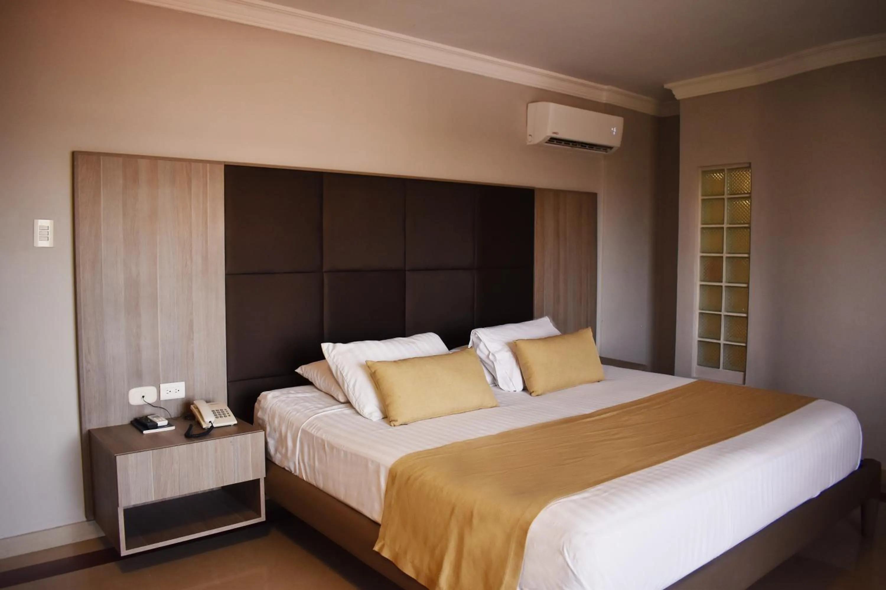 Bed in Hotel Caribe 79