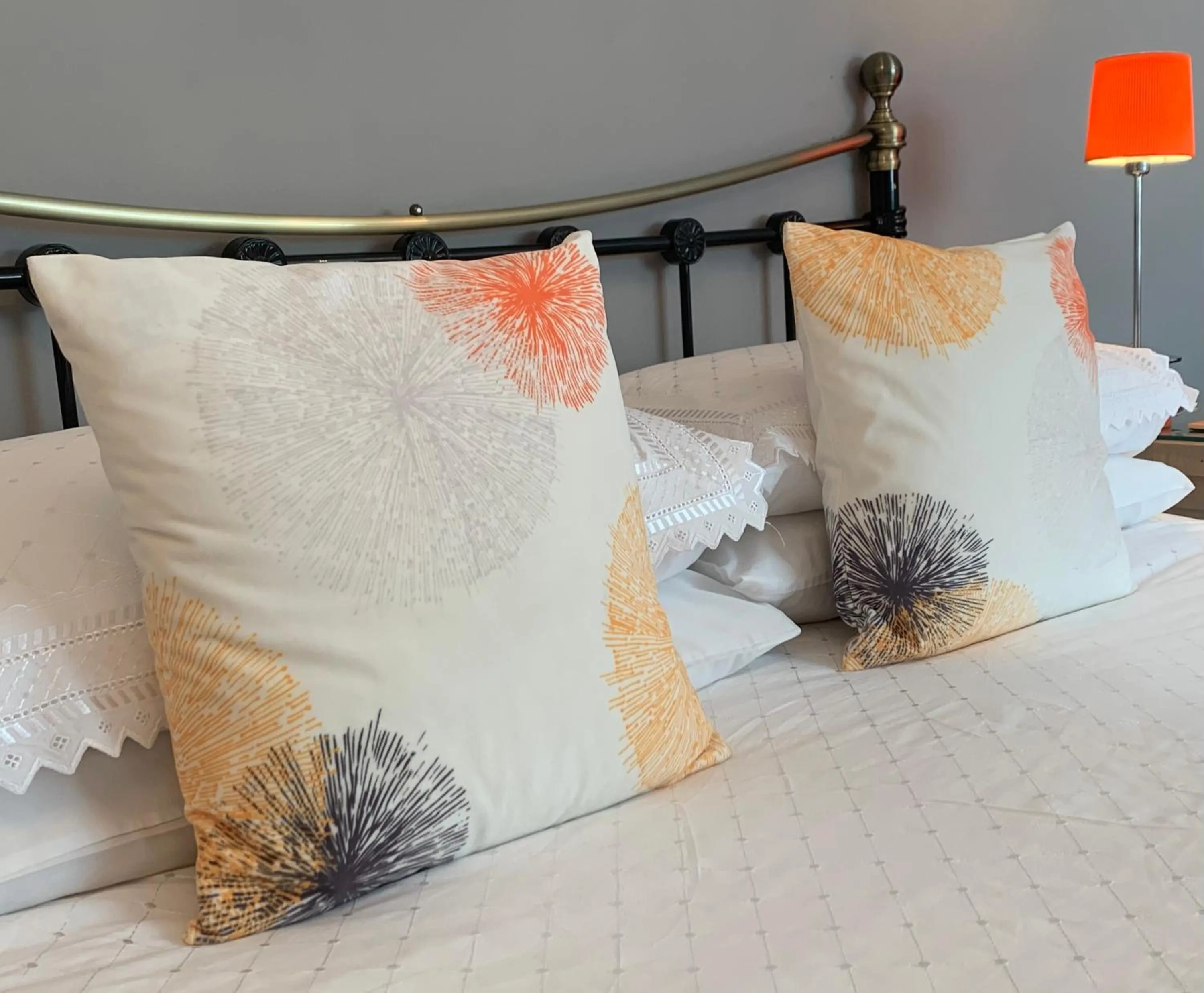 Bed in The Coast Yard B & B and Garden Chalets