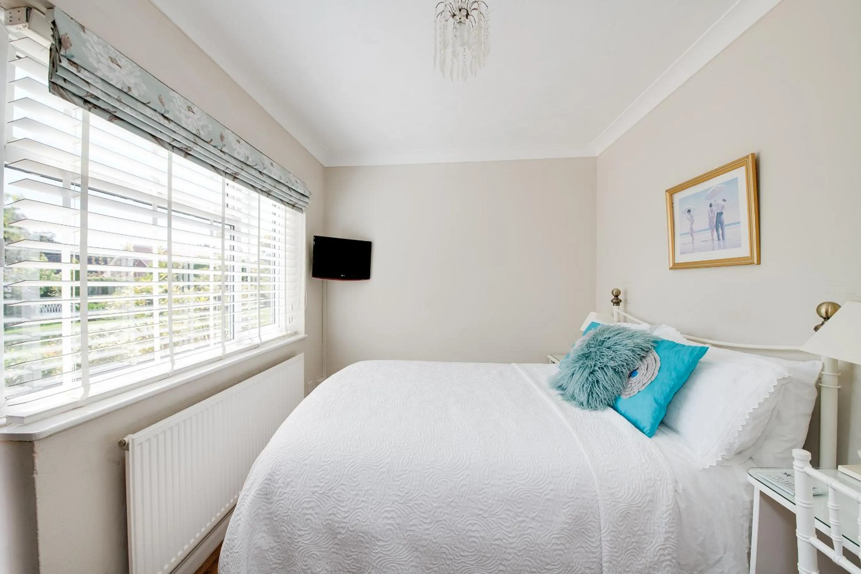 Bed in The Coast Yard B & B and Garden Chalets