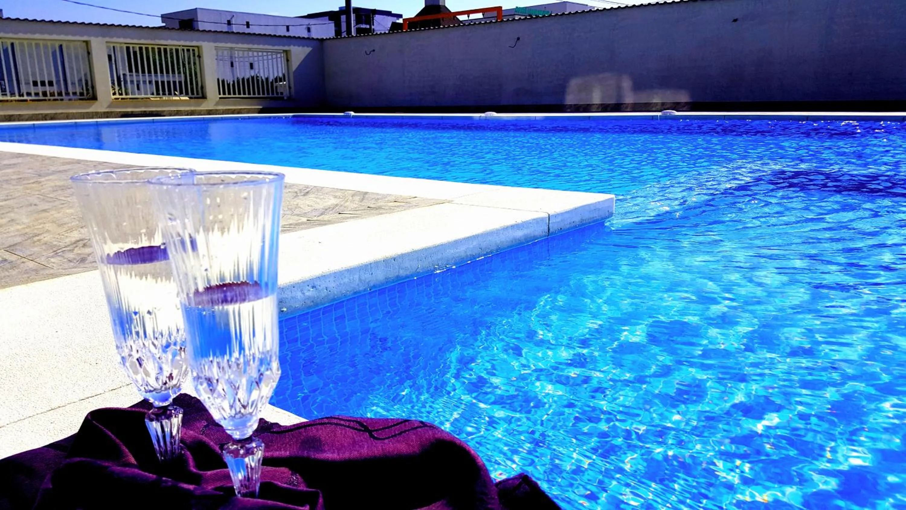 Swimming pool in Kharisma Hotel