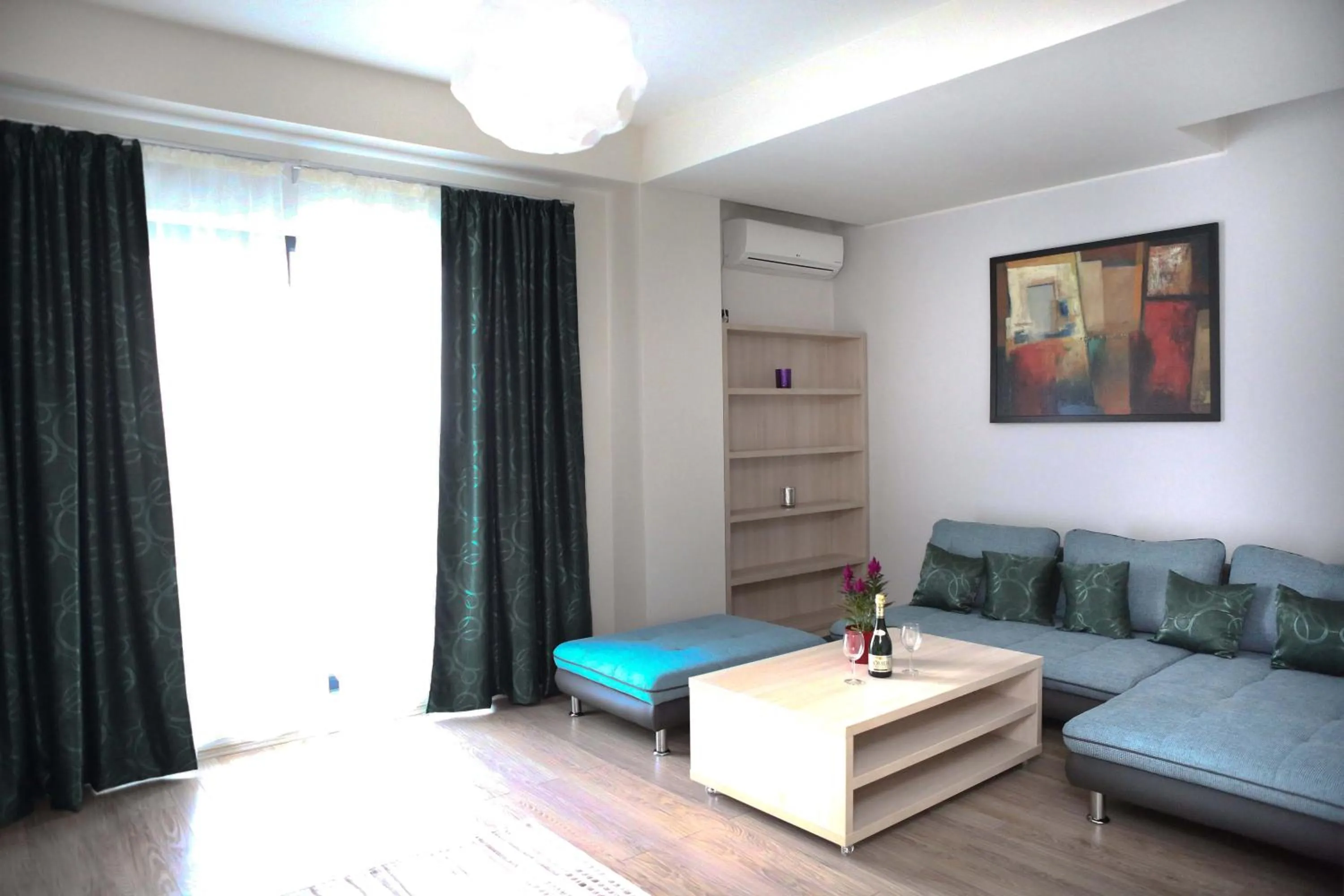 Shower in Kharisma Hotel