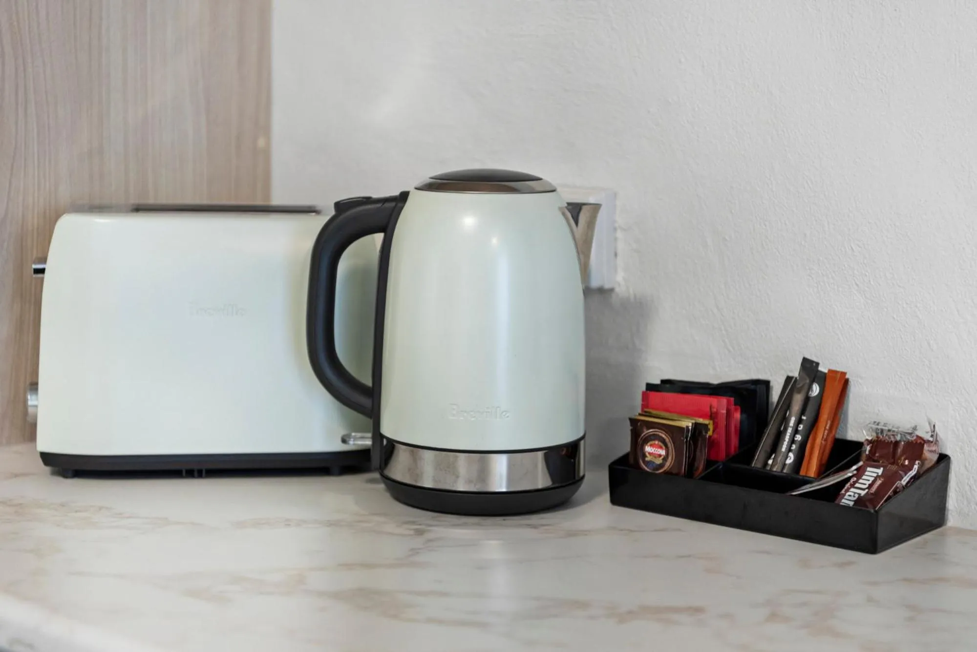 Coffee/tea facilities in Bomaderry Motor Inn