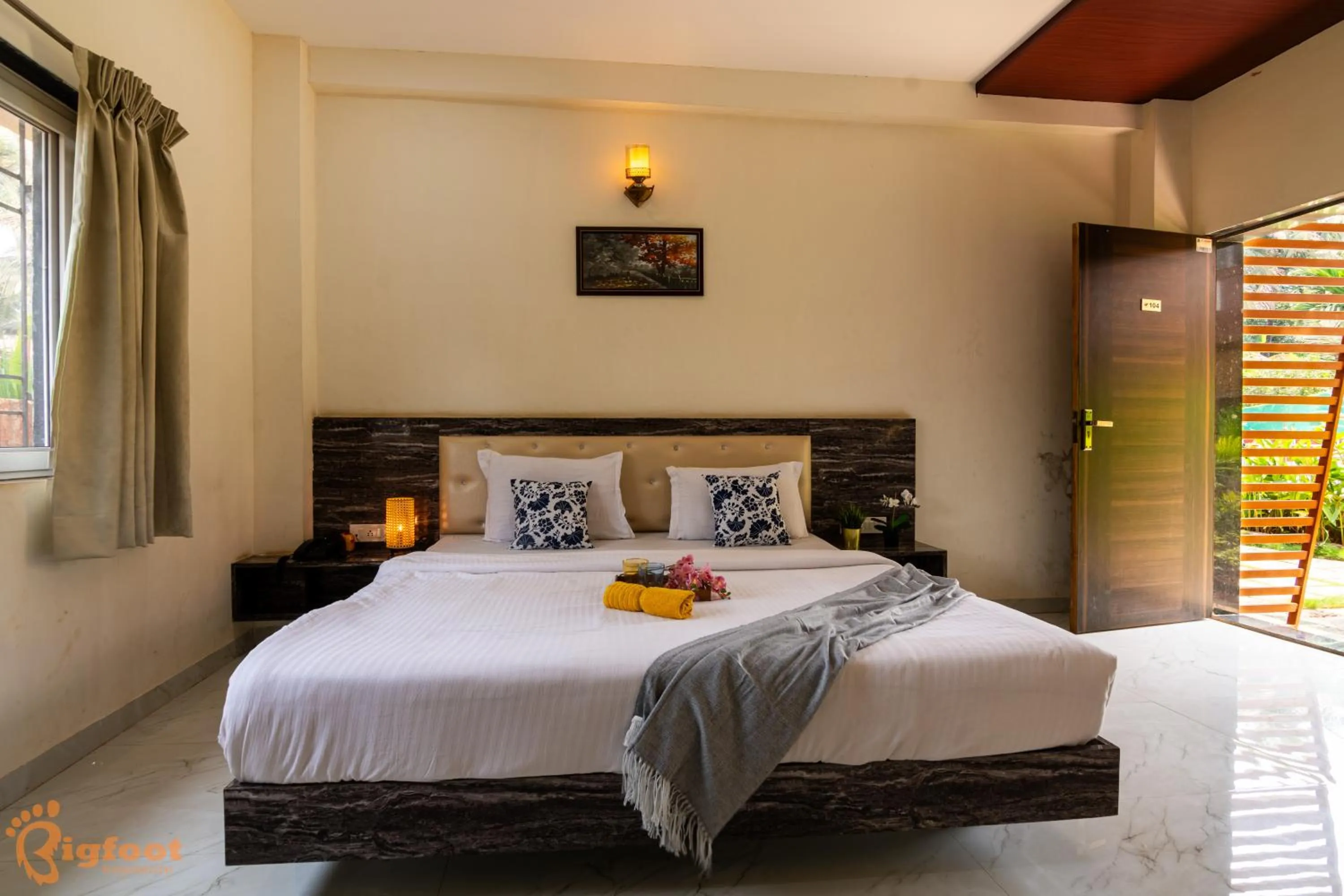 Bed in Arnnas Resort Diveagar