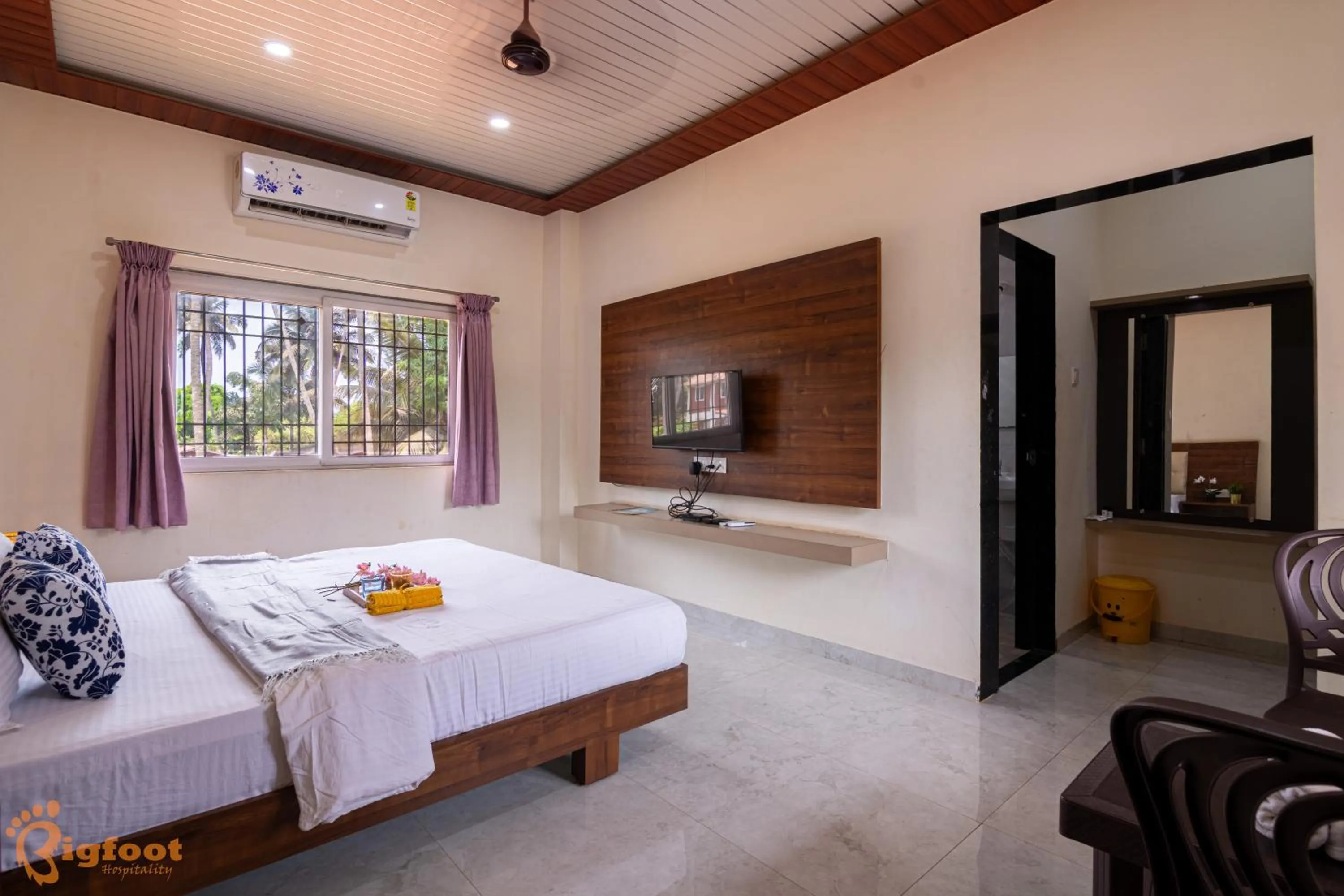 Bed in Arnnas Resort Diveagar