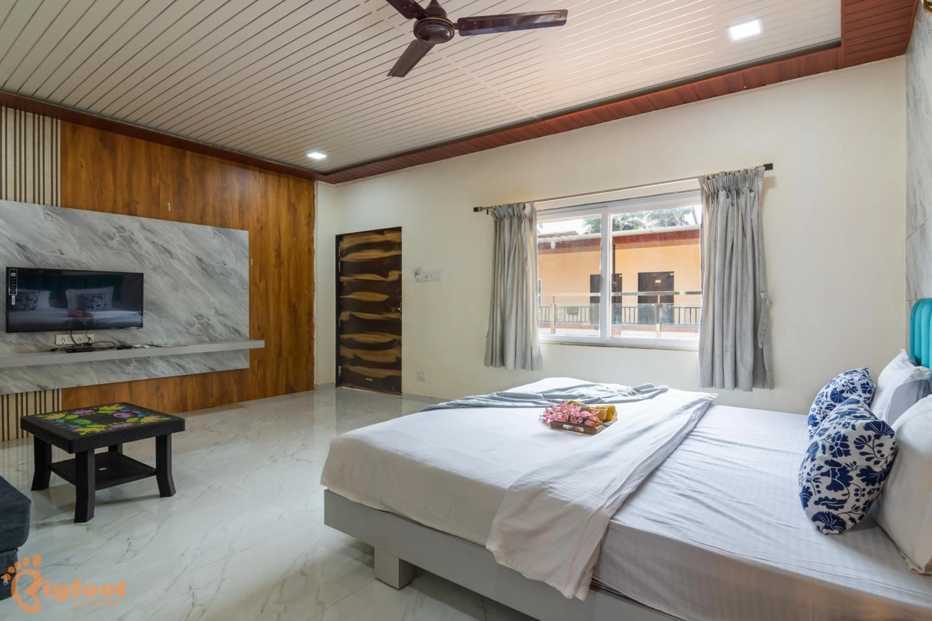 Bed in Arnnas Resort Diveagar