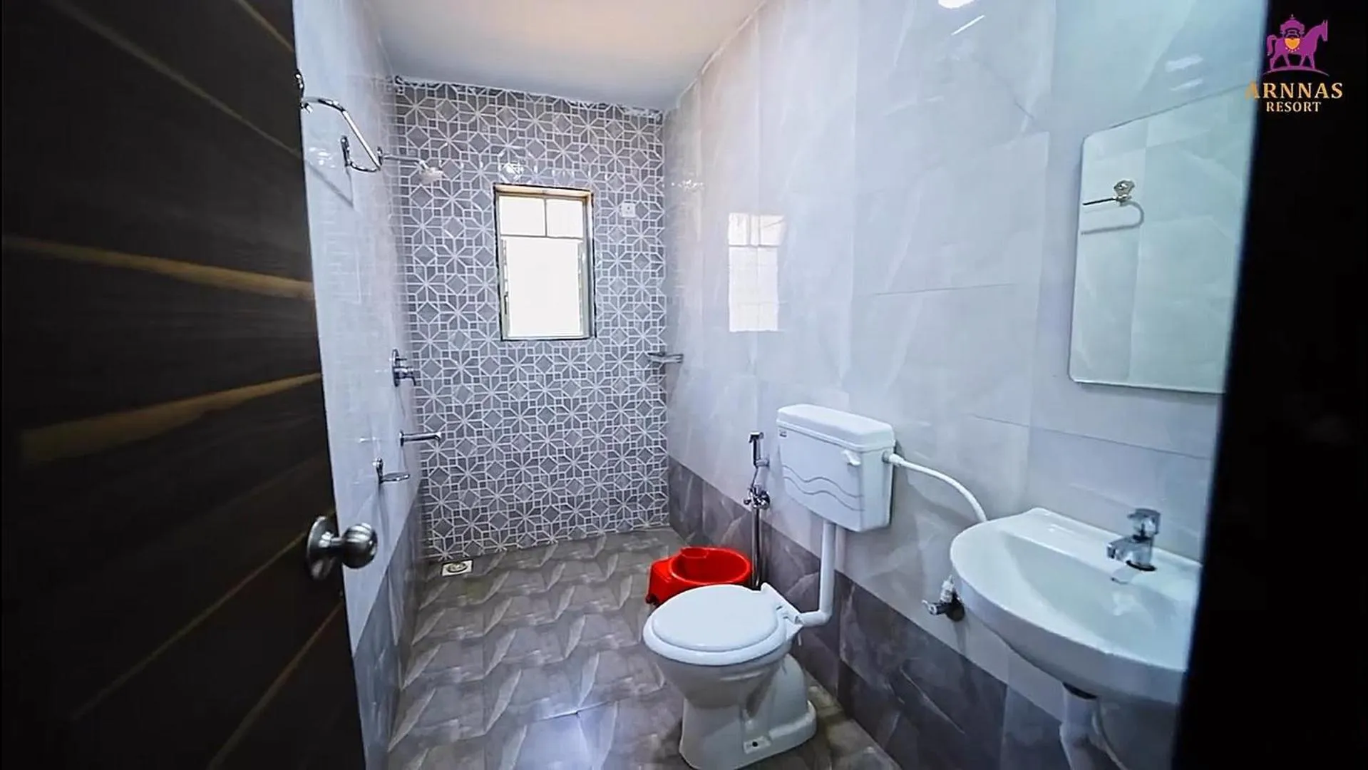 Shower in Arnnas Resort Diveagar