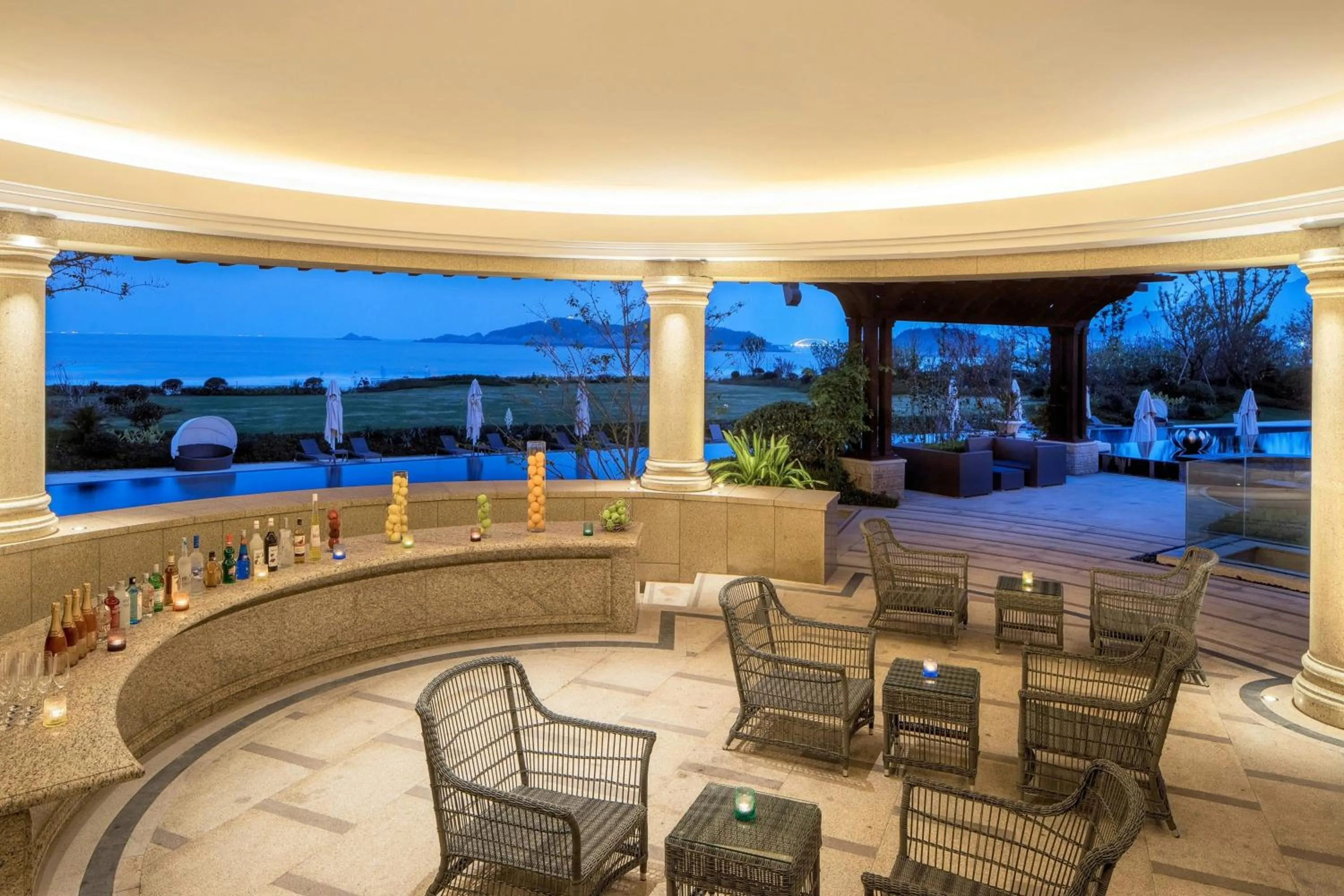 Swimming pool in The Westin Zhujiajian Resort, Zhoushan