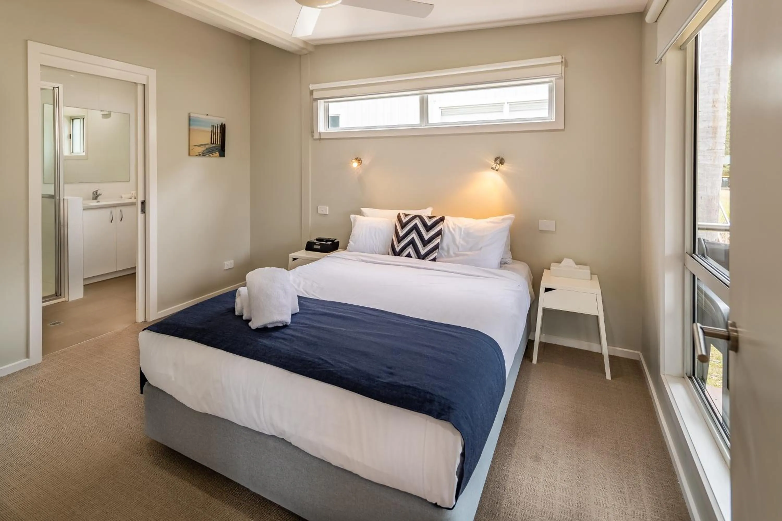 Bedroom, Bed in NRMA Broulee Holiday park