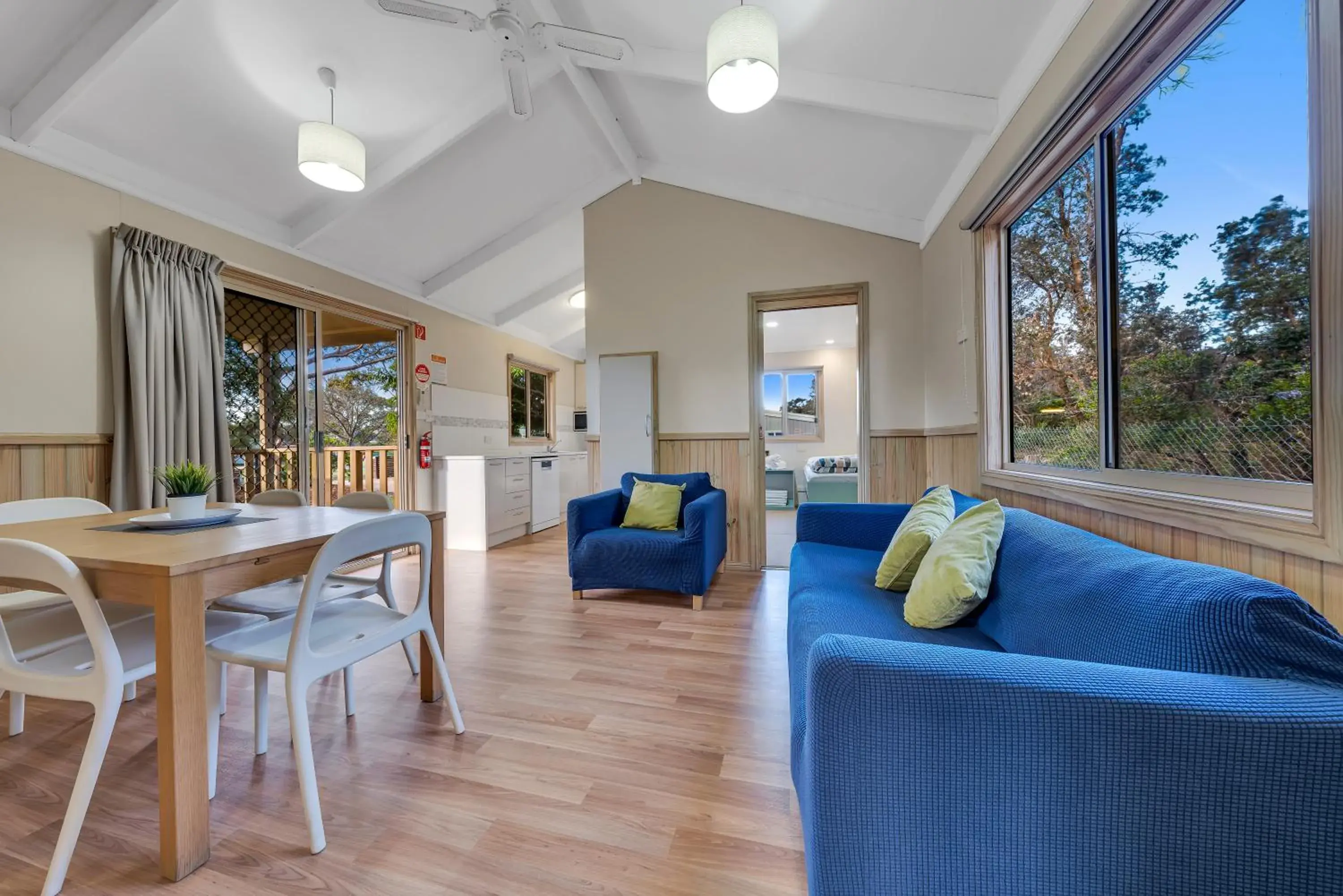 Dune Villa – sleeps 5 in NRMA Broulee Holiday park Dune Villa – sleeps 5 in NRMA Broulee Holiday park
