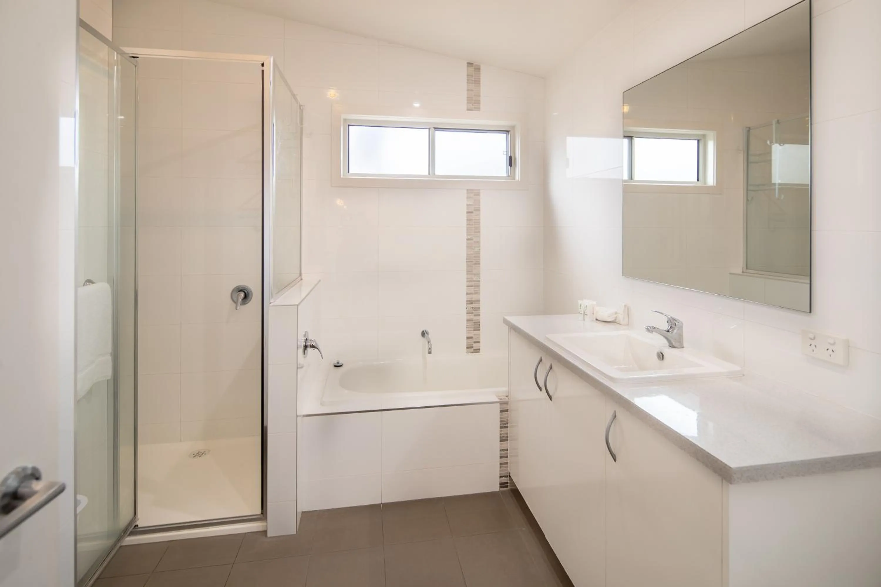 Bathroom in NRMA Broulee Holiday park