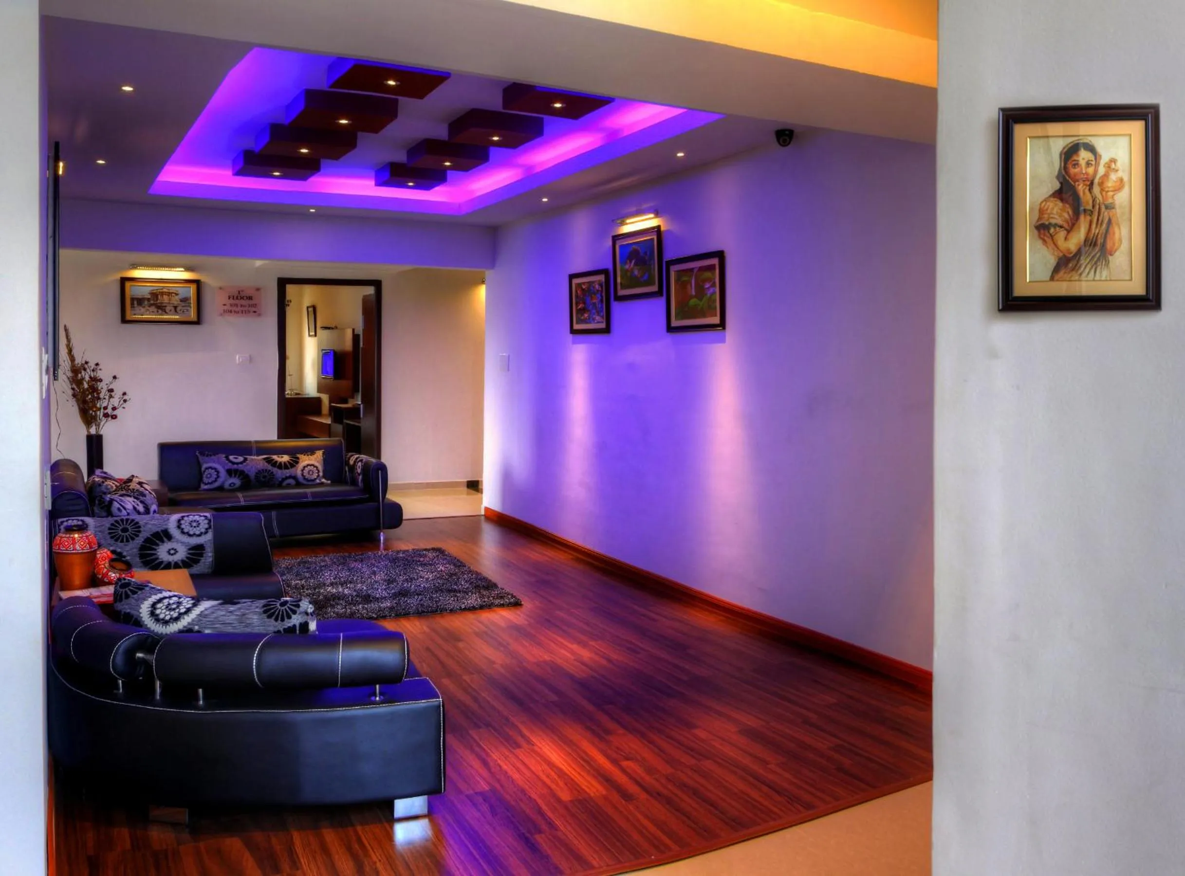 Lobby or reception in Rajmahal Inn