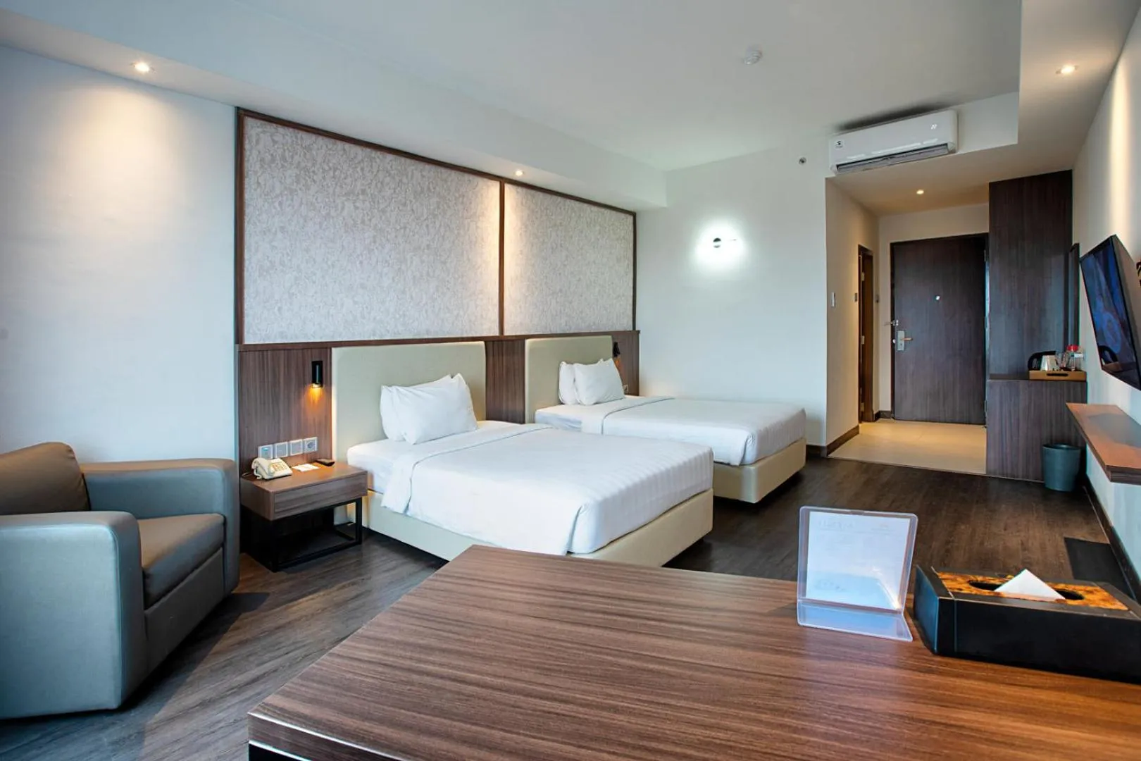 Bedroom, Bed in Wiltop Hotel Jambi