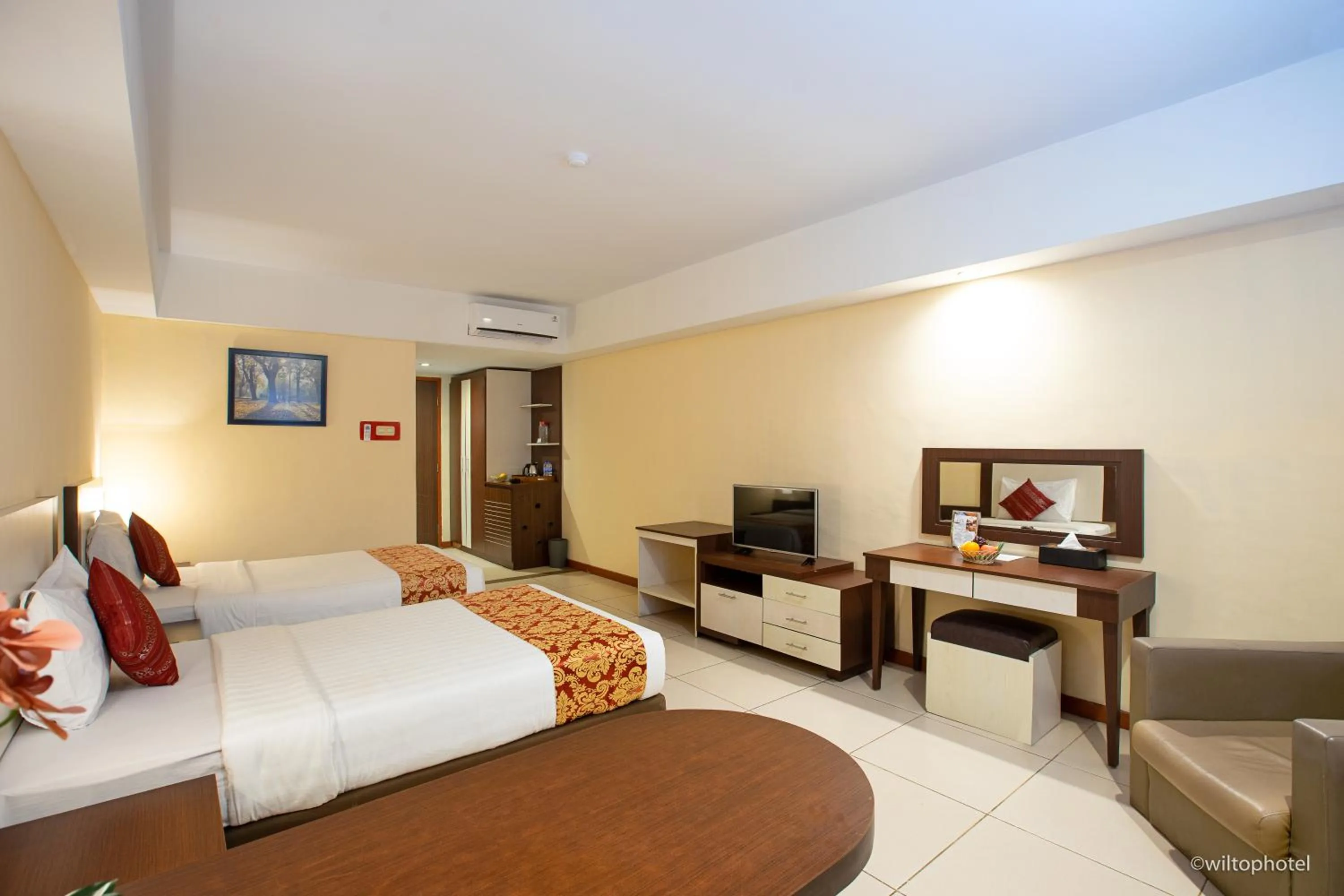 Deluxe Double or Twin Room in Wiltop by BENCOOLEN