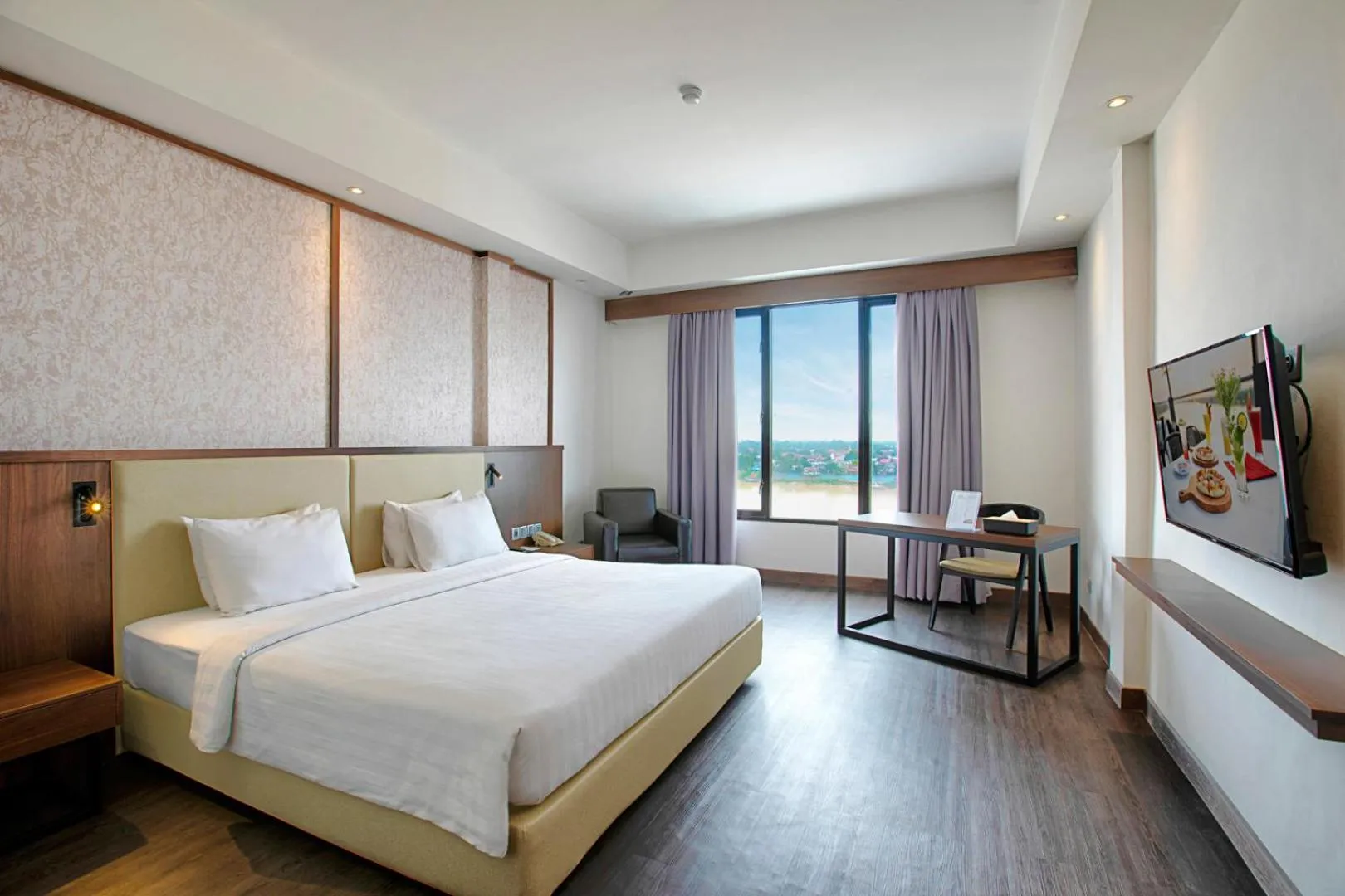 Bedroom, Bed in Wiltop Hotel Jambi