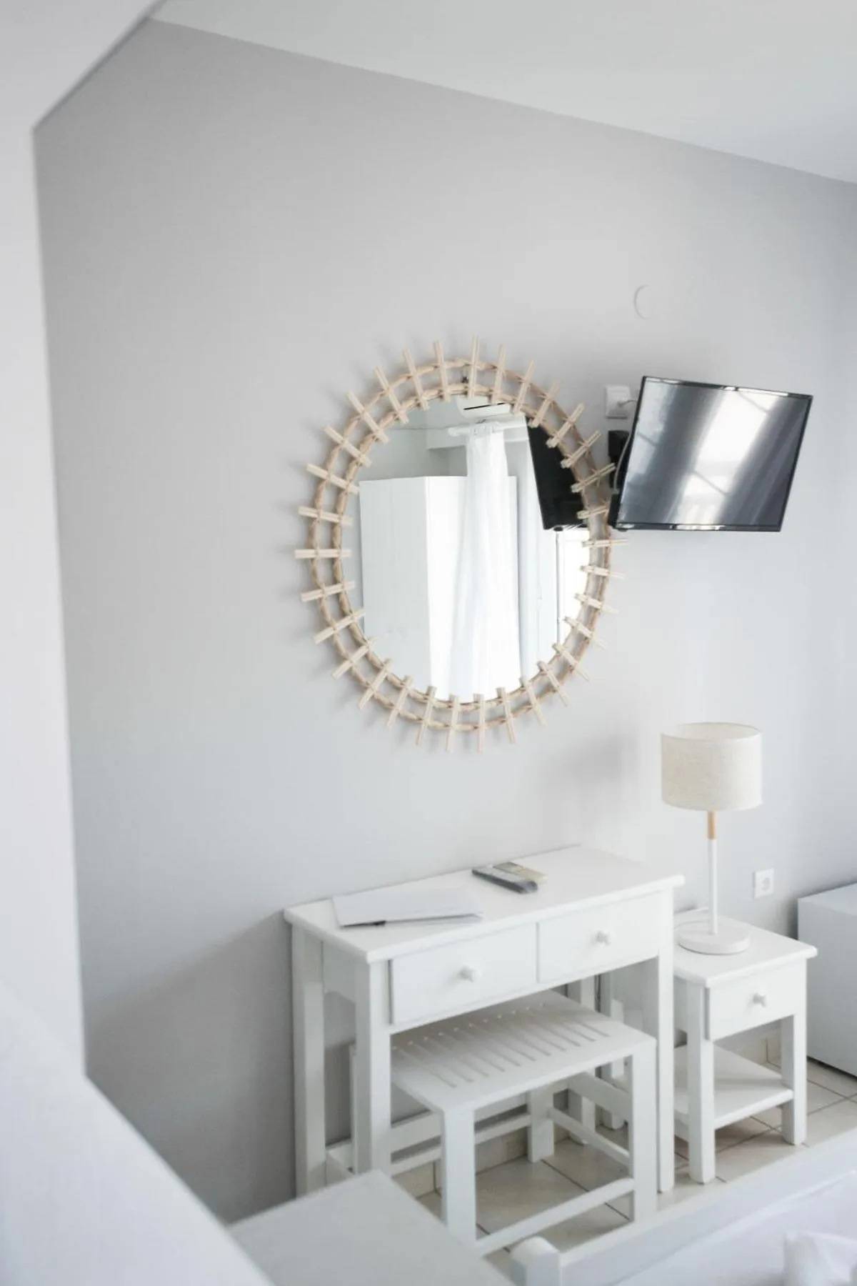 TV and multimedia in Akra Morea Hotel & Residences