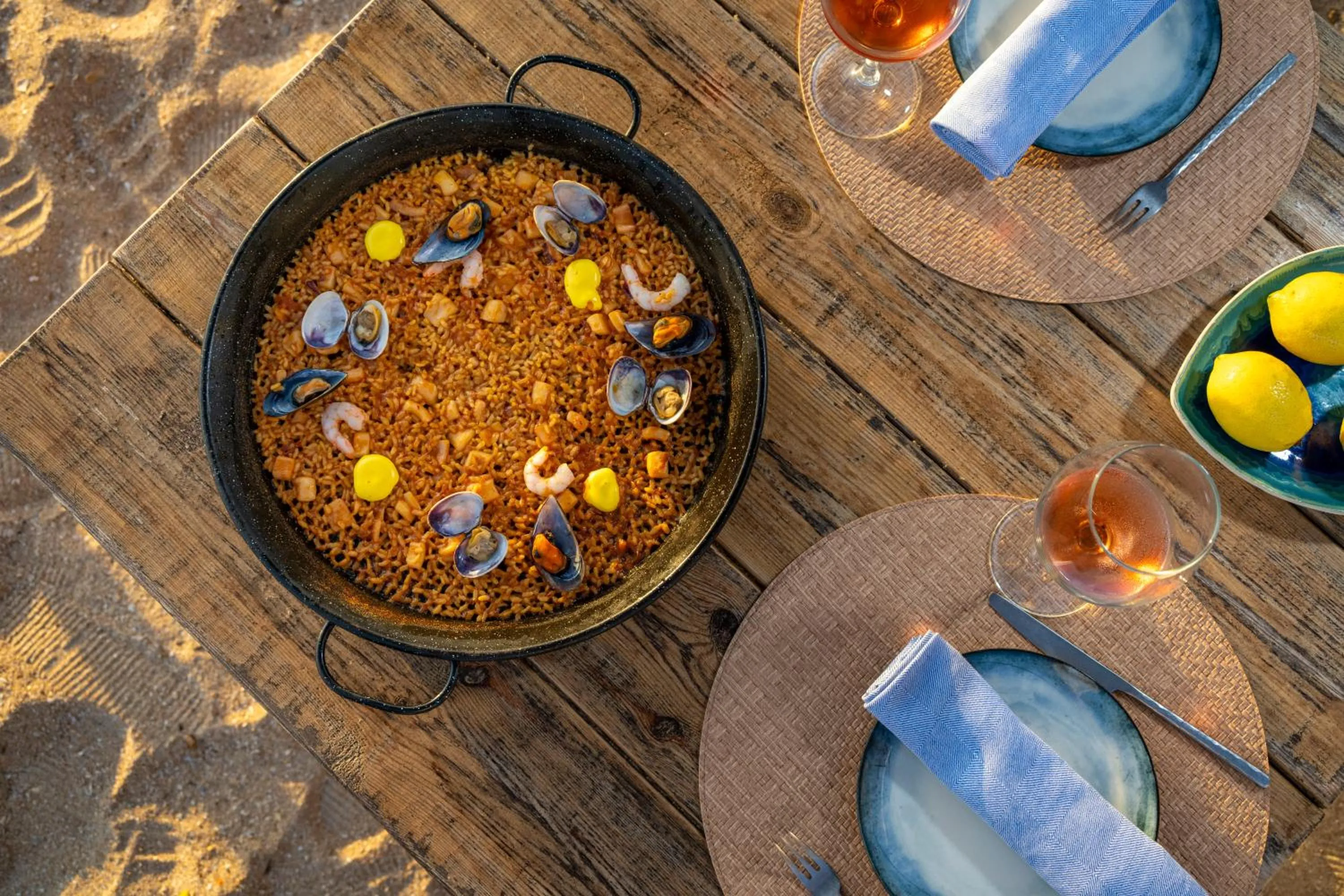 Food and drinks in DAIA Slow Beach Hotel Conil - Adults Only Recommended