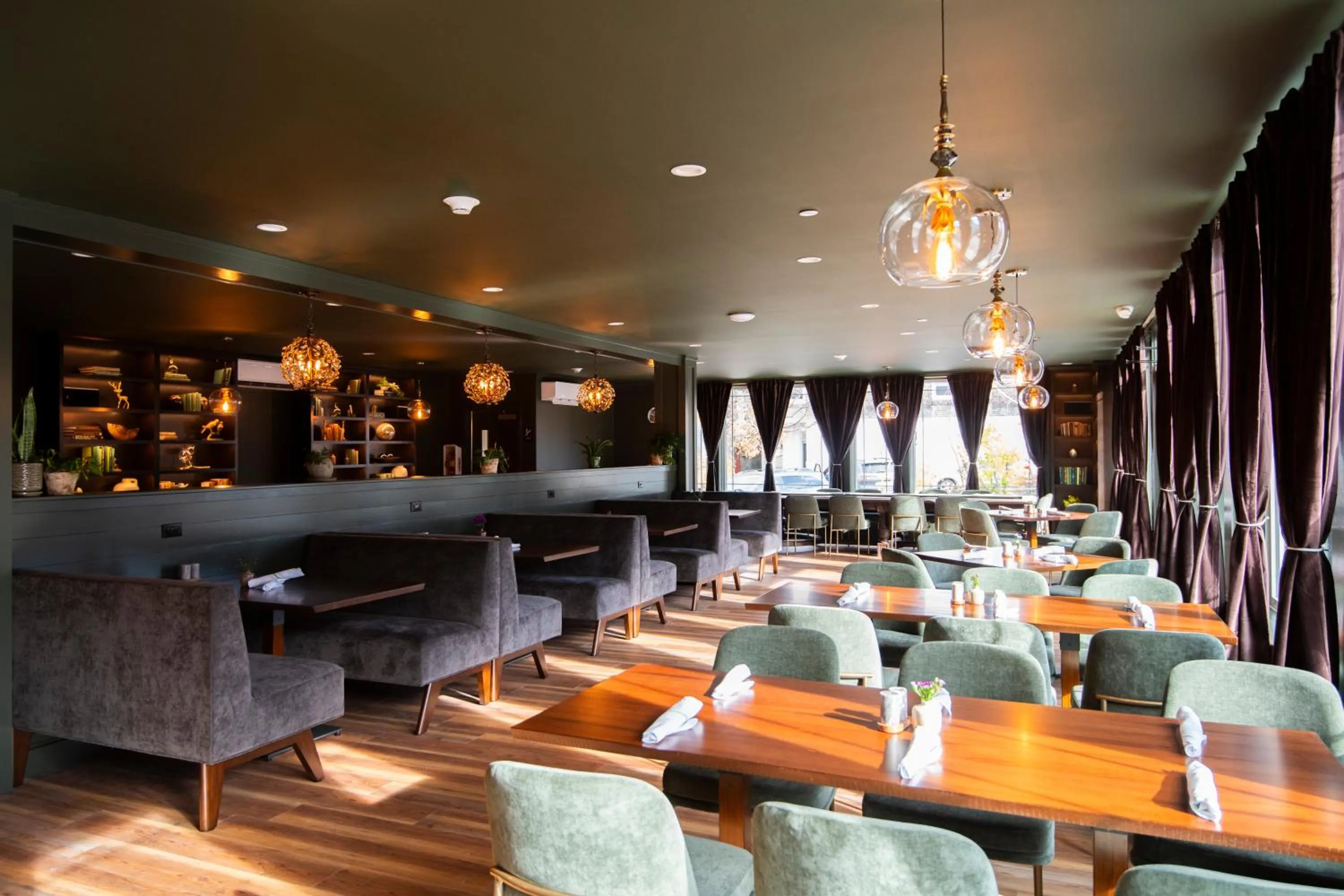 Restaurant/places to eat in The Pathmaker Hotel