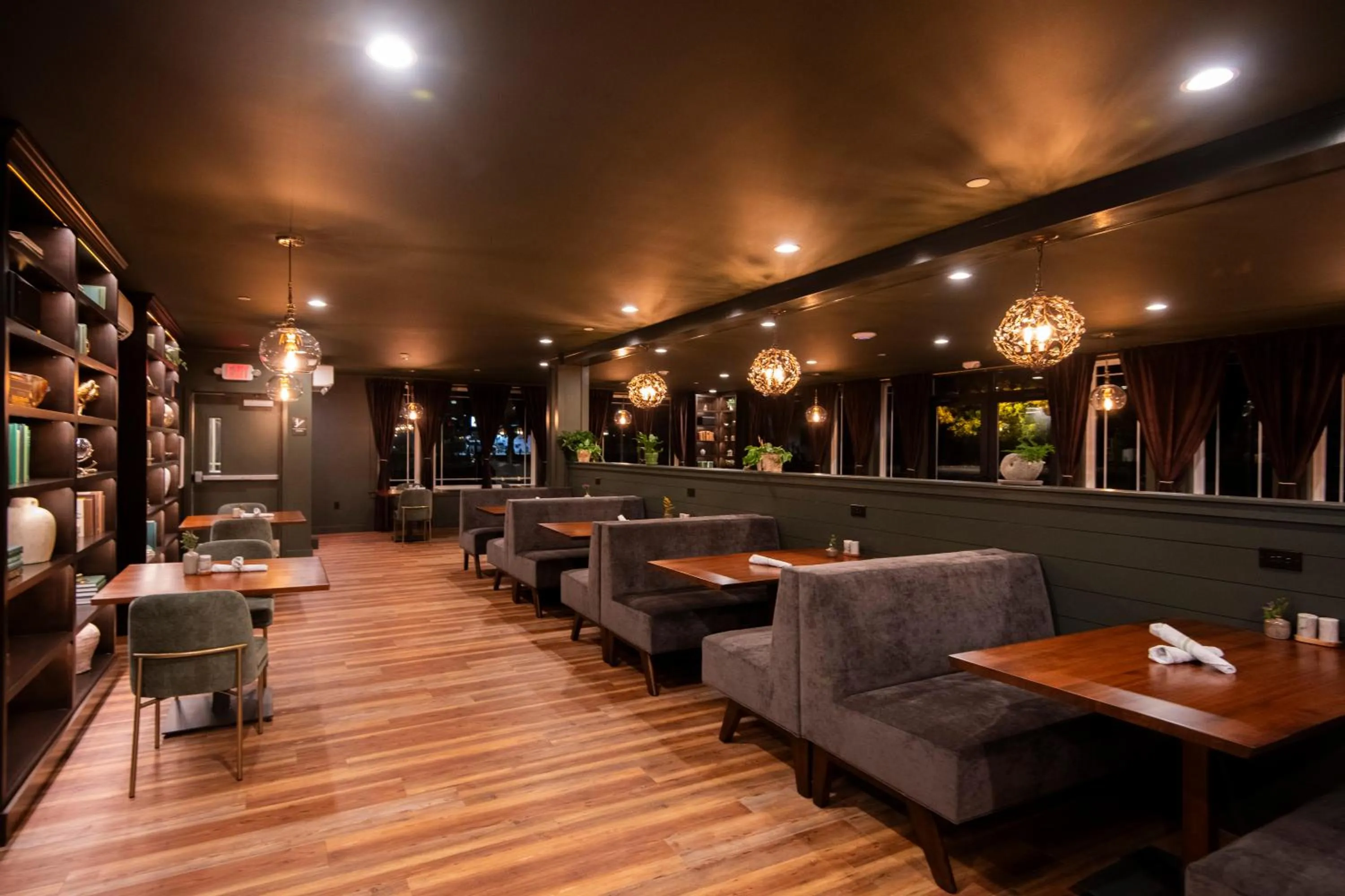 Restaurant/places to eat in The Pathmaker Hotel